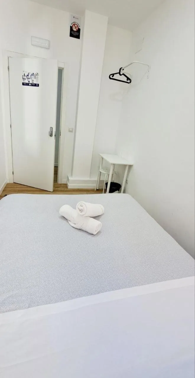 Bed in AYZ Joaquín Pol - Auto check-in property