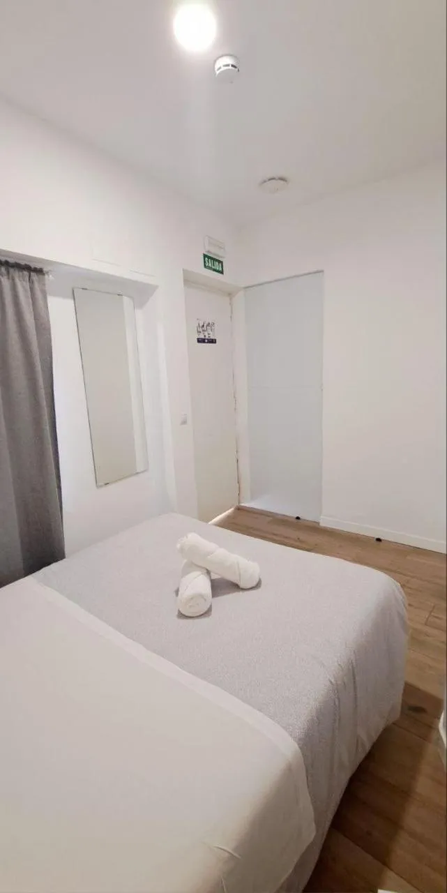 Bed in AYZ Joaquín Pol - Auto check-in property