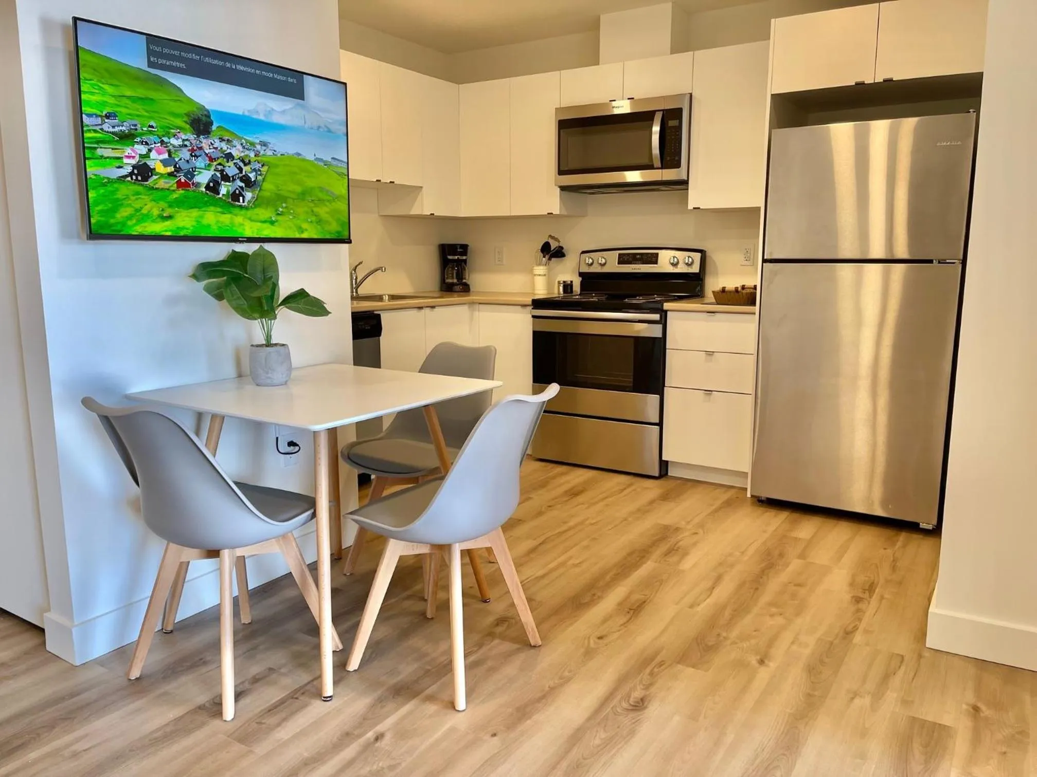 TV and multimedia in APPART-HOTEL L'UNI