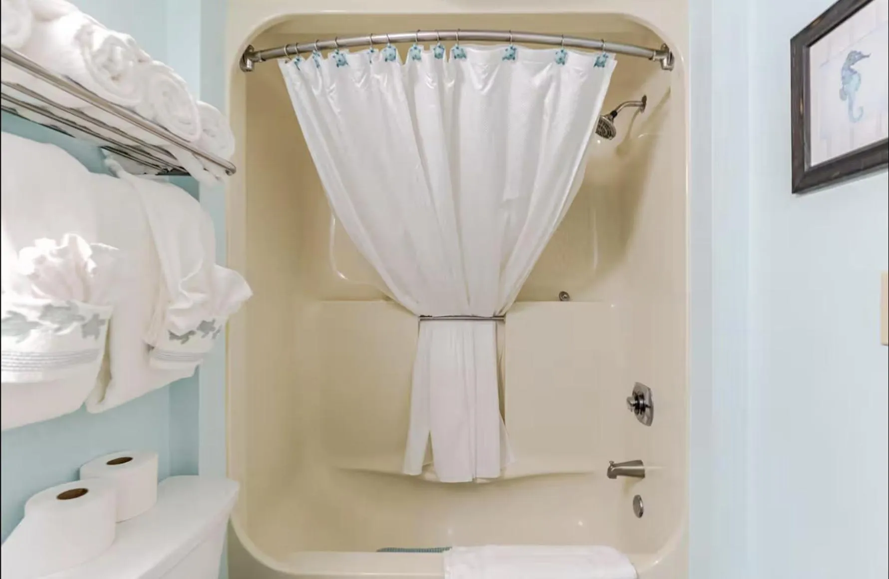 Bath in Flip Flop at Compass Cove