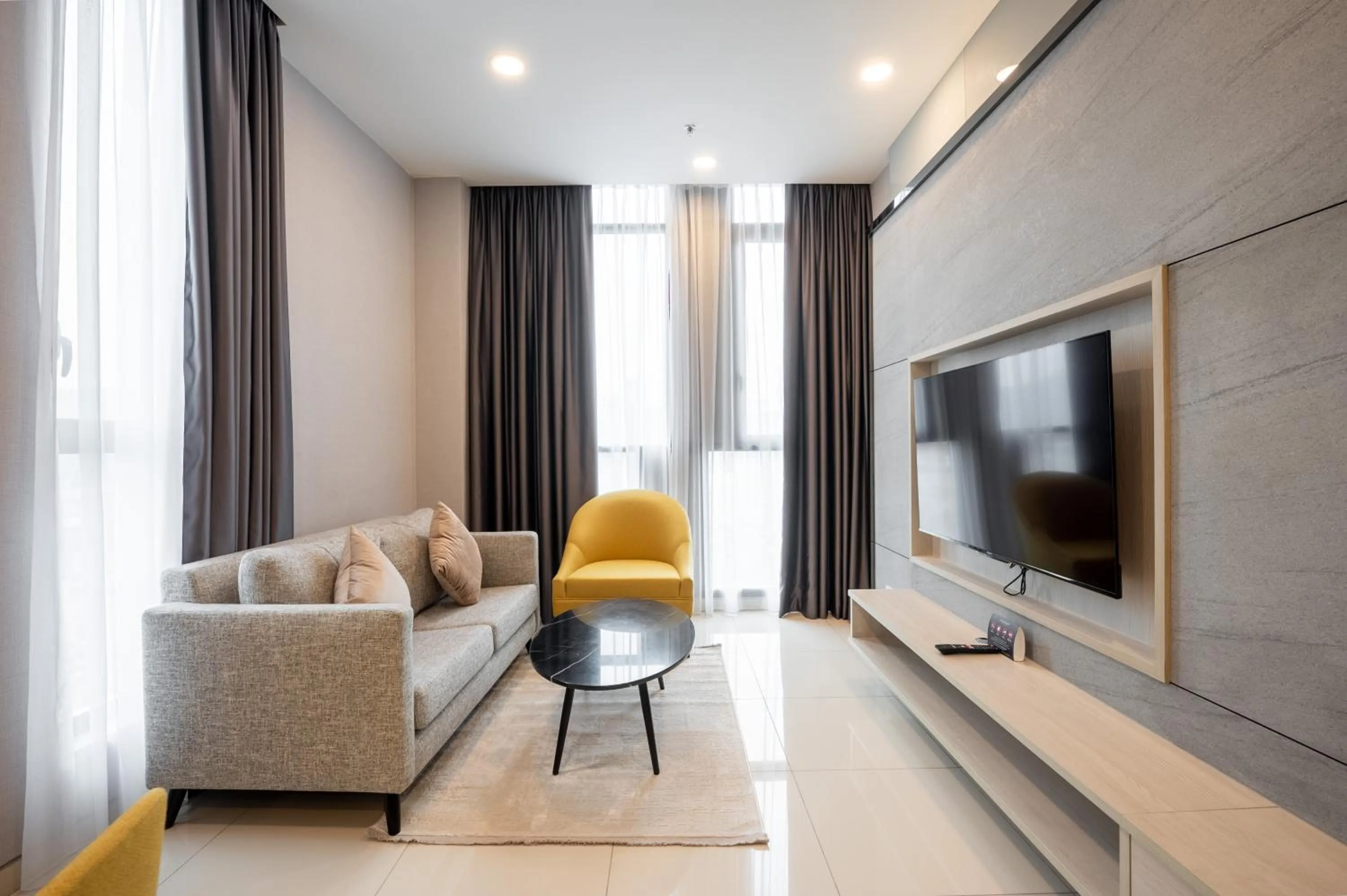 Societe Suite by Lyfehaus