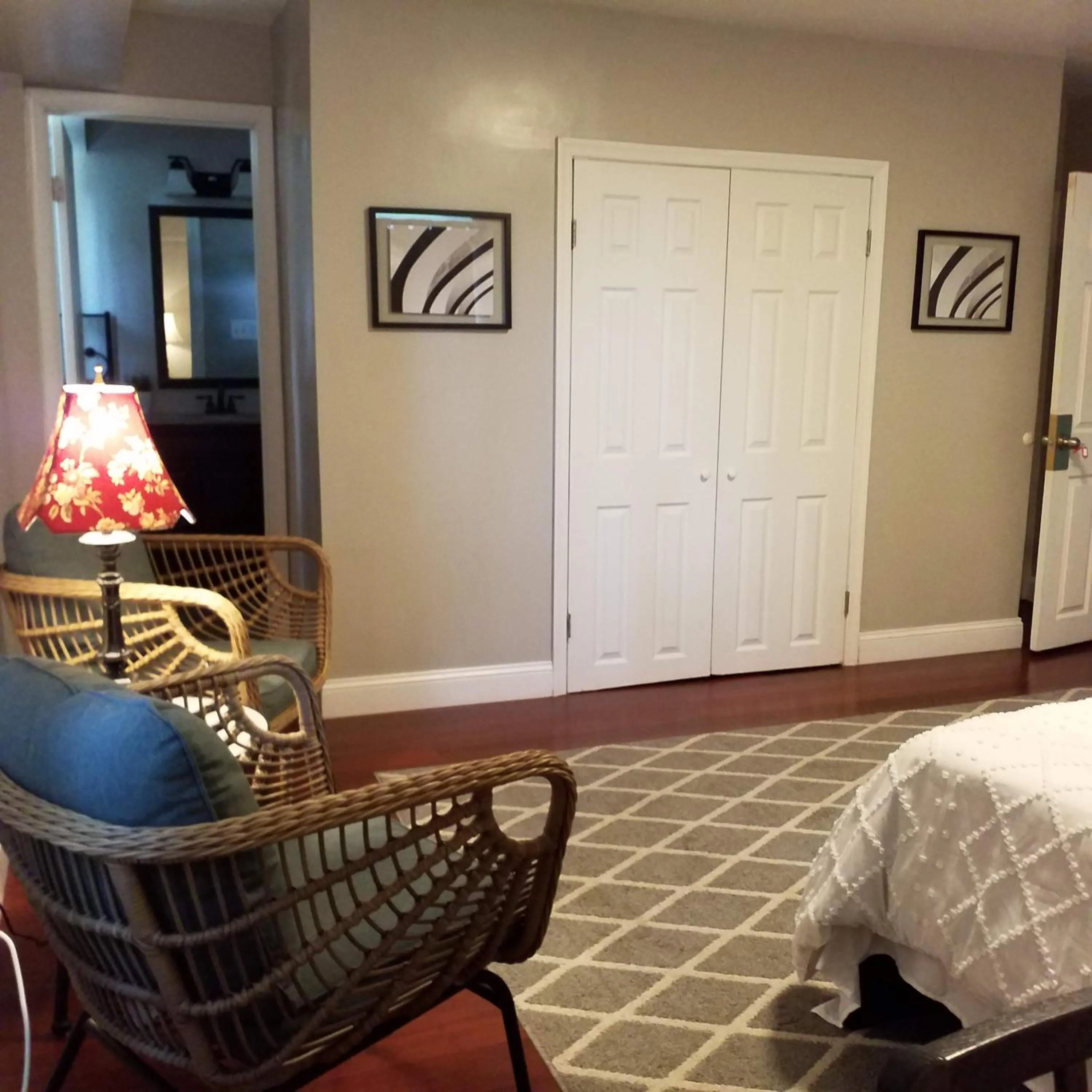 Bedroom, Bed in Fairmount House Free Street Parking Quiet Spacious