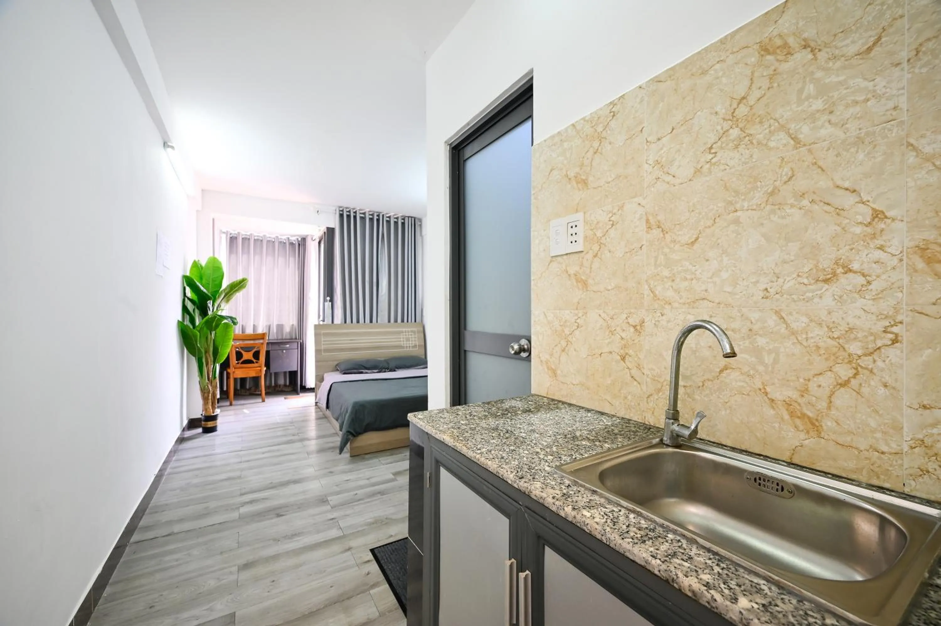 Kitchen or kitchenette in Ohio Hotel & Apartment