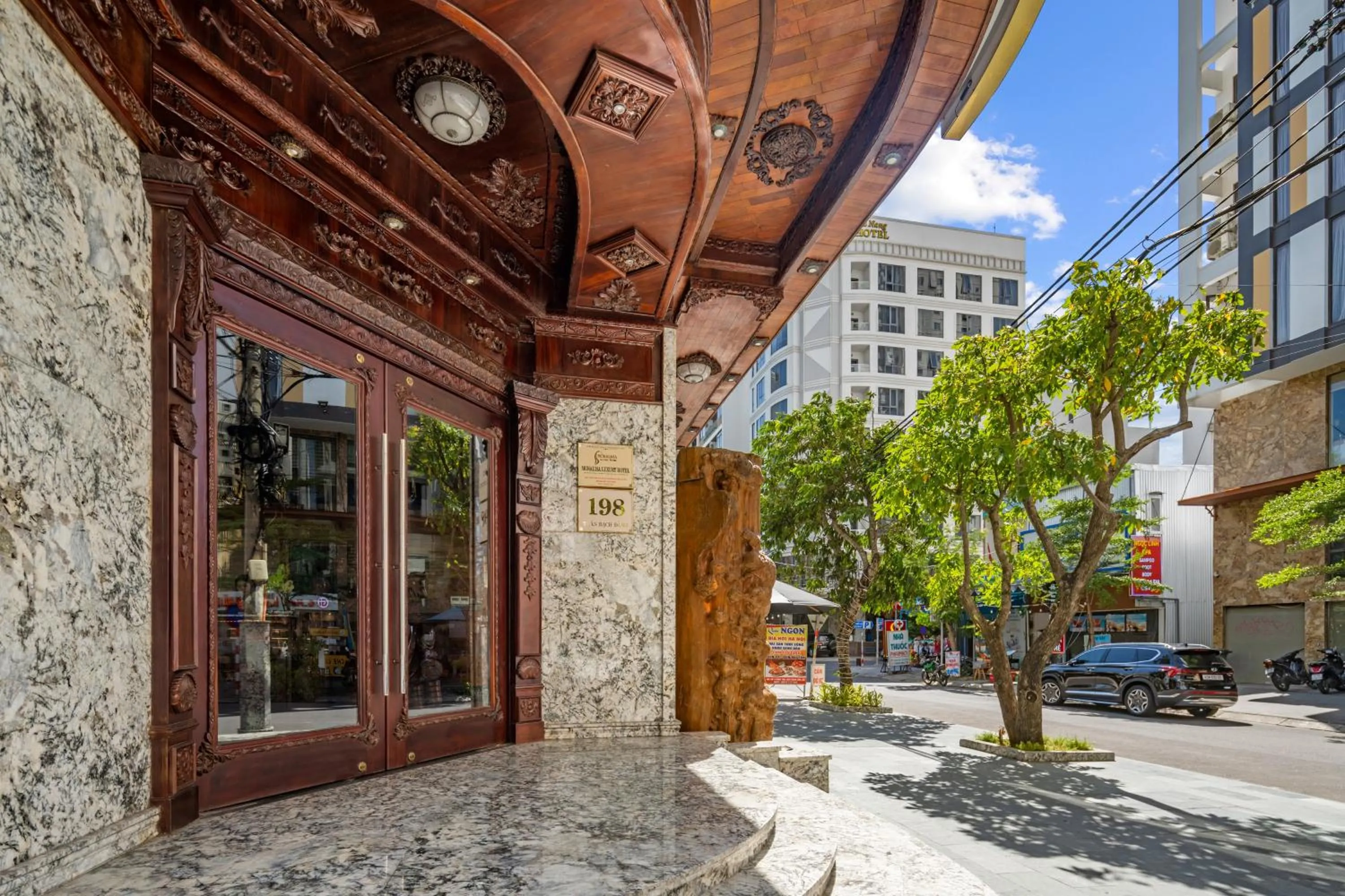 Property building in Monalisa Luxury Hotel