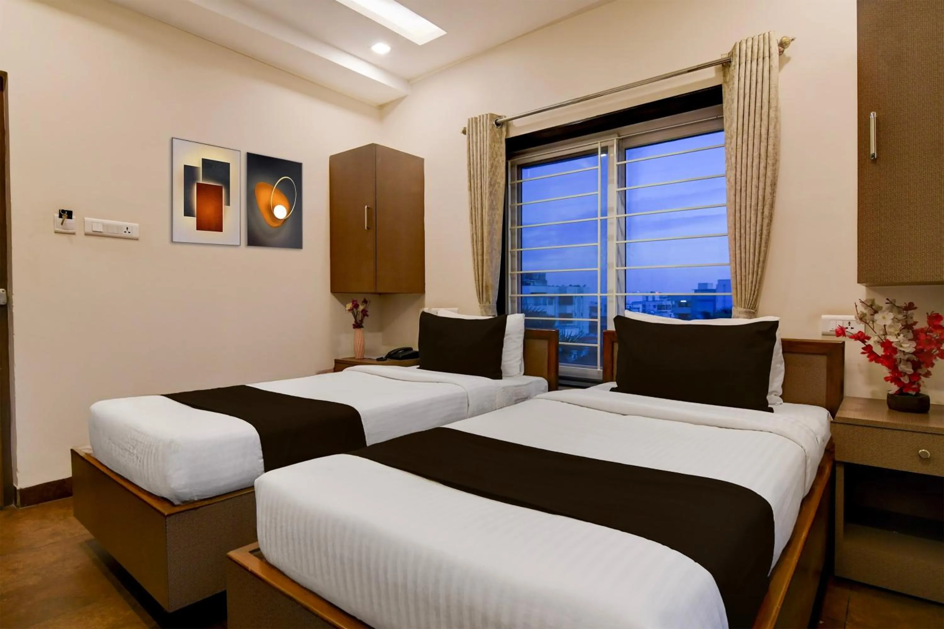 Bedroom, Bed in Townhouse The 36 Inn