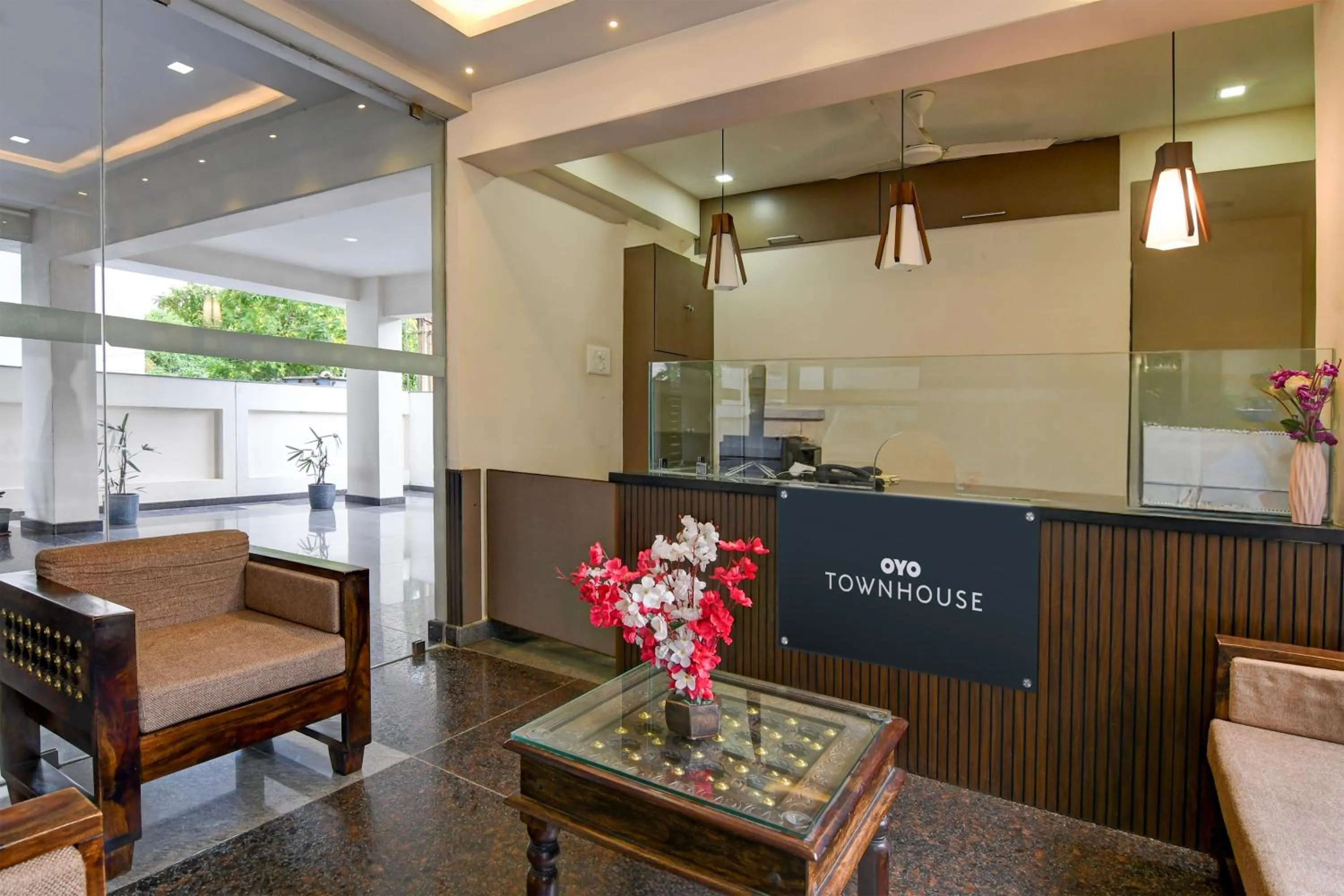 Lobby or reception in Townhouse The 36 Inn