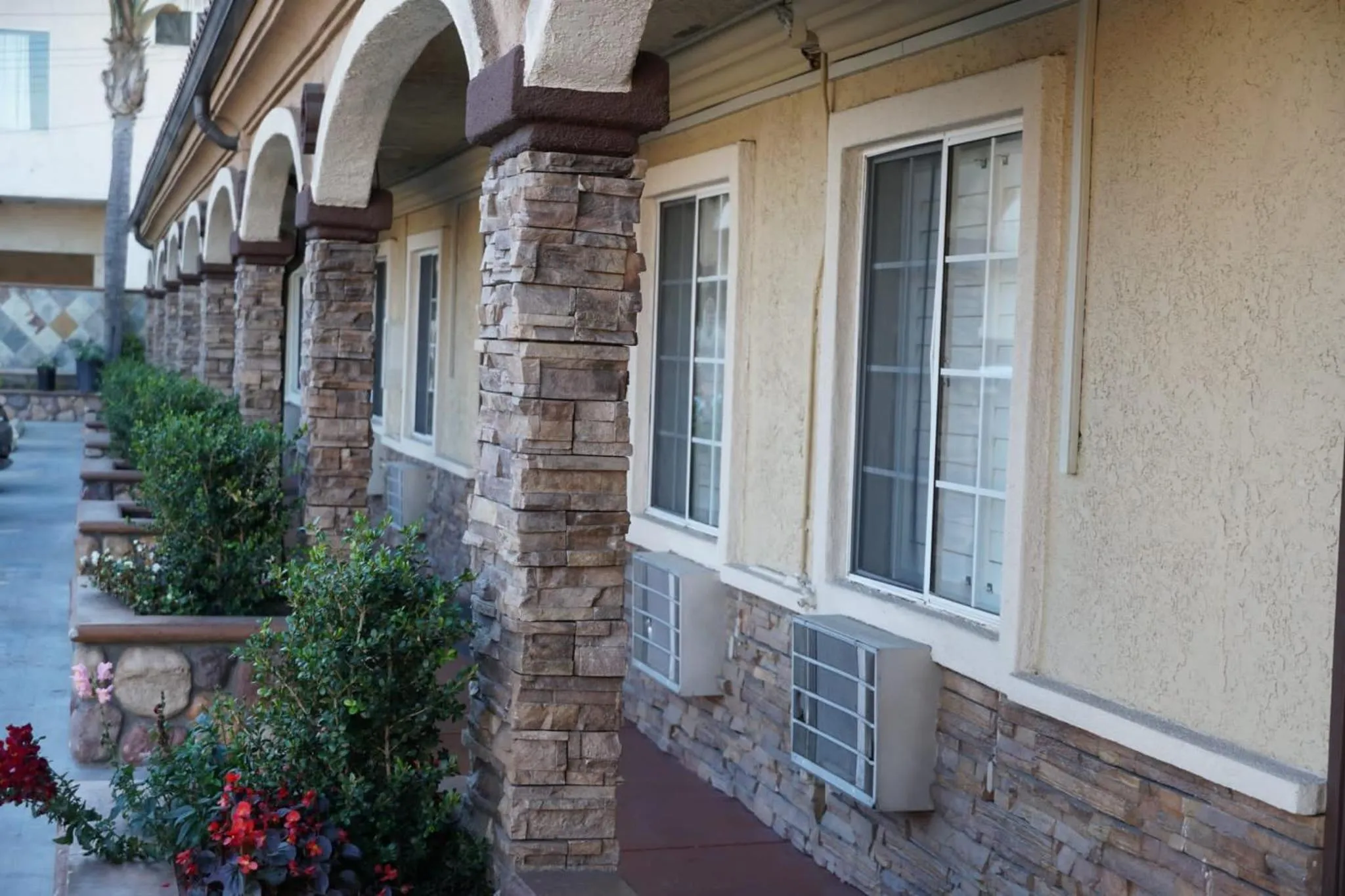 Property building in Avenue Motel