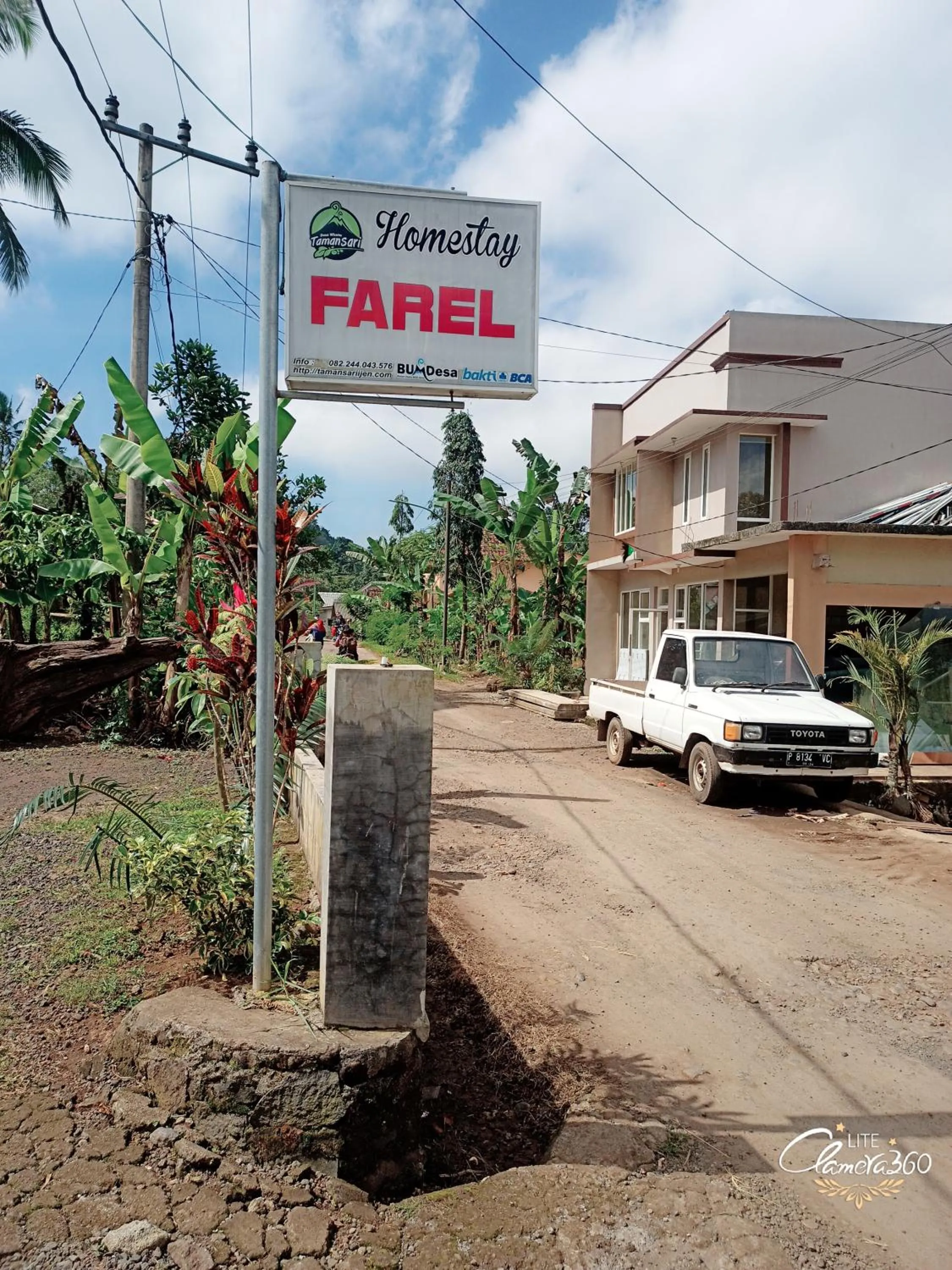 Day in FAREL HOMESTAY KAWAHIJEN