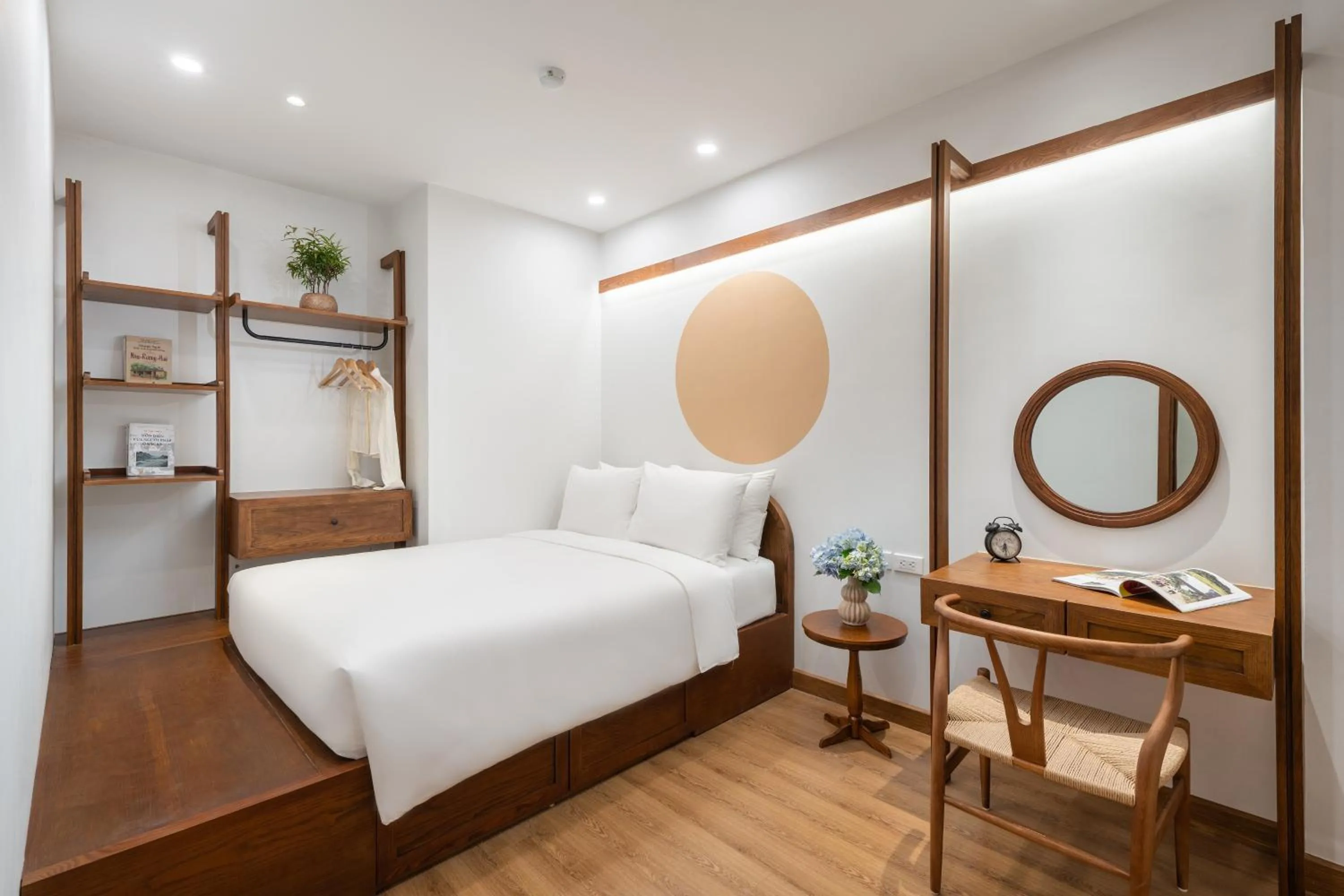 Photo of the whole room, Bed in Le Parfum Apartment and Hotel