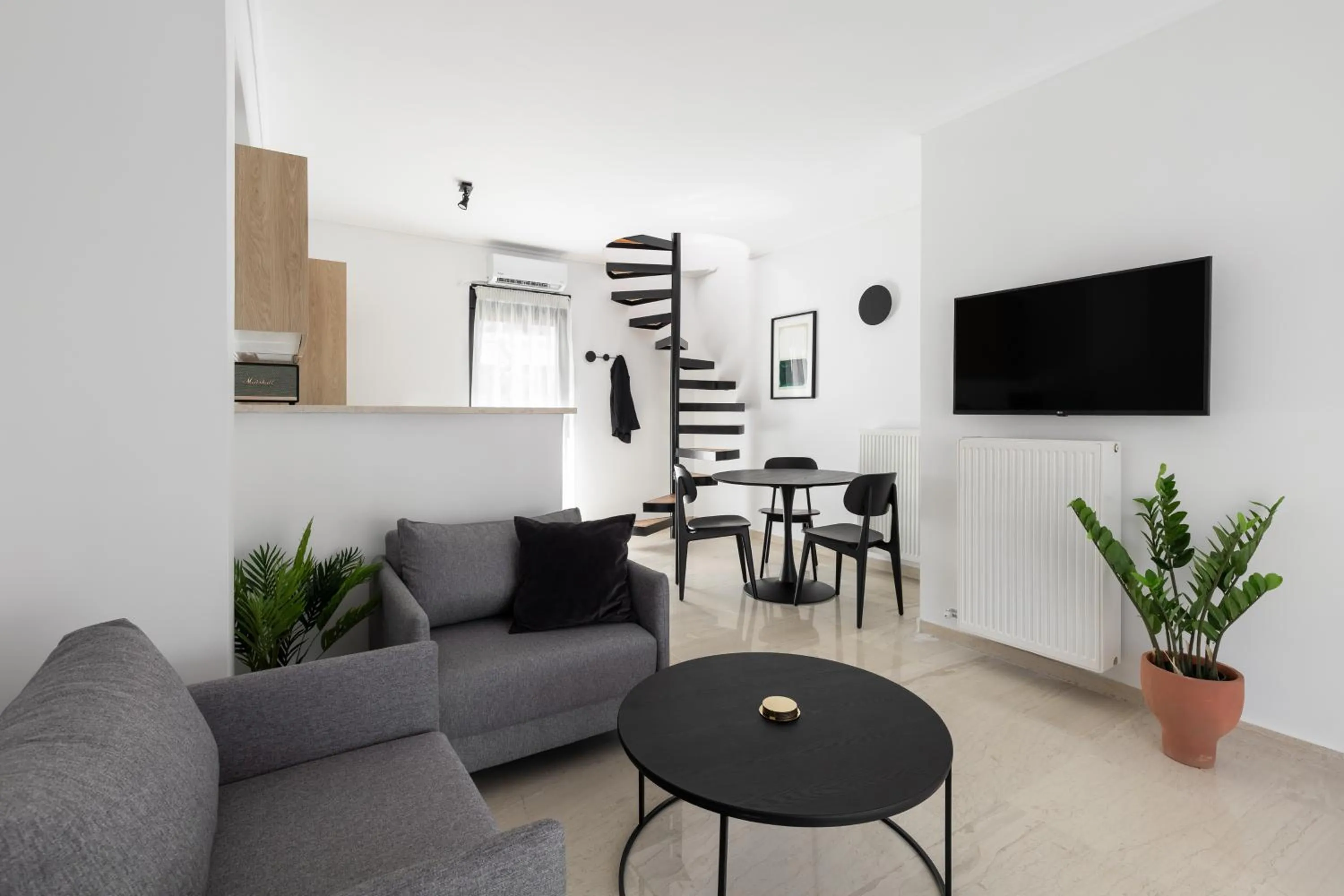 Living room in Elliot Neapoli, Athens