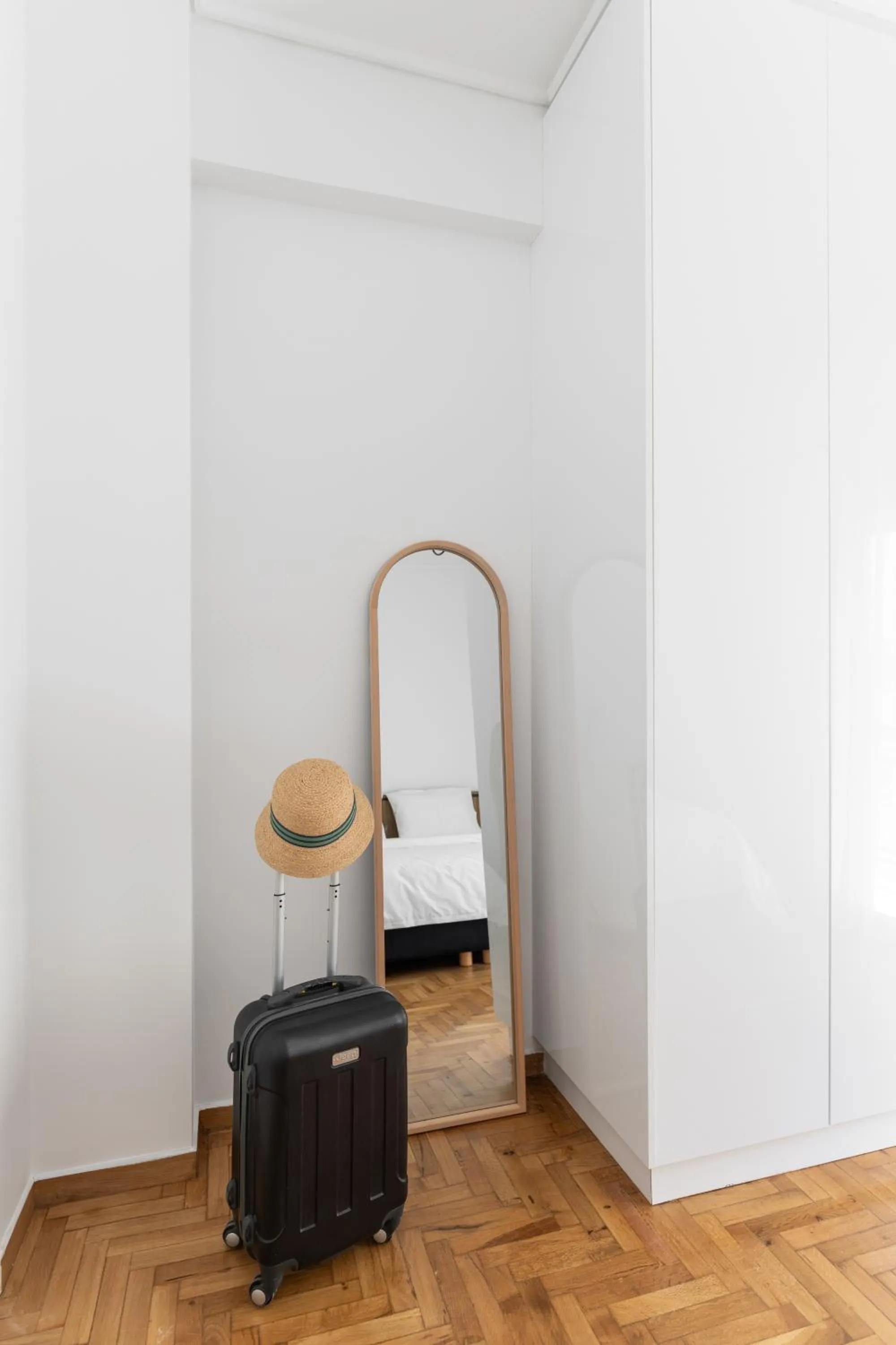 Decorative detail in Elliot Neapoli, Athens