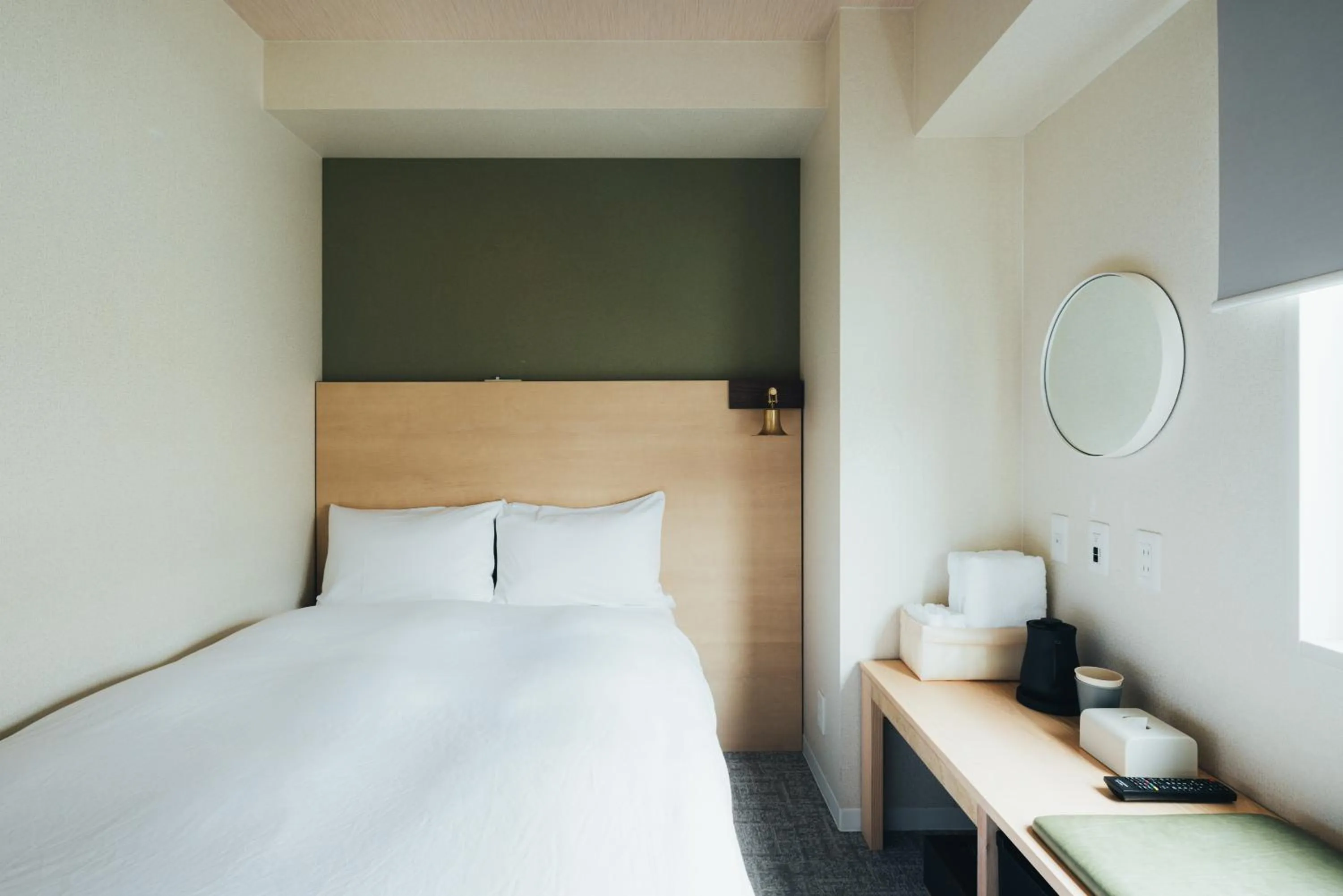 Photo of the whole room, Bed in MEANDER Osaka