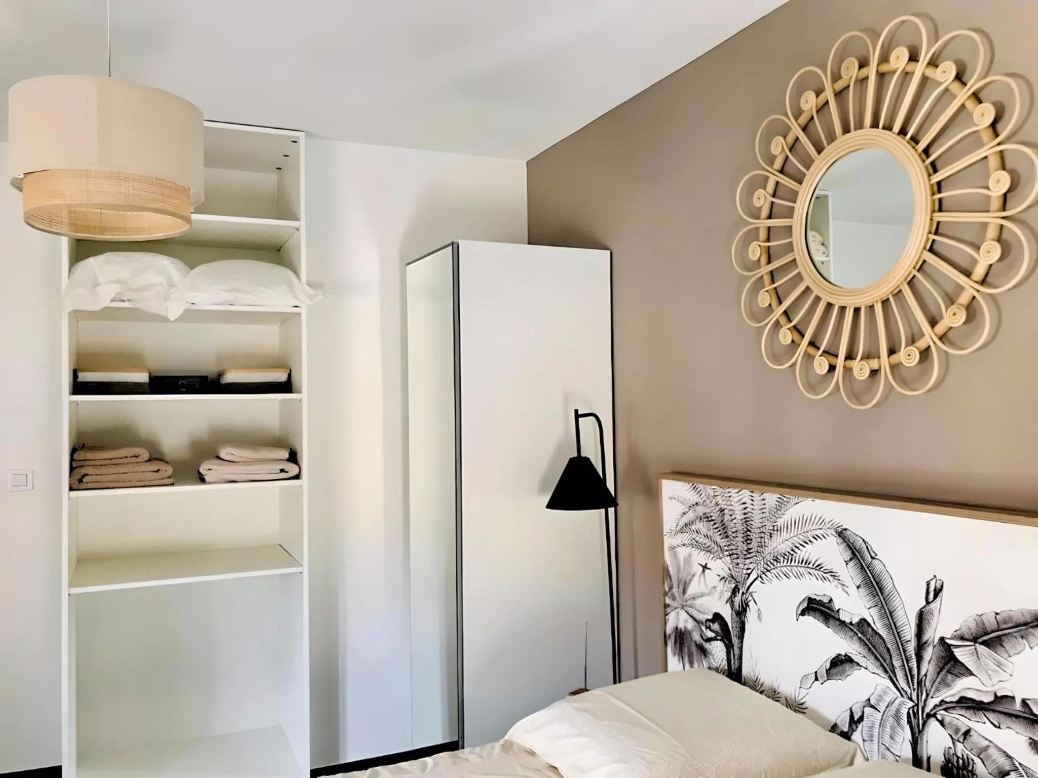 wardrobe, Bed in Grand T2 Neuf de Standing Centre Ville Jonzac