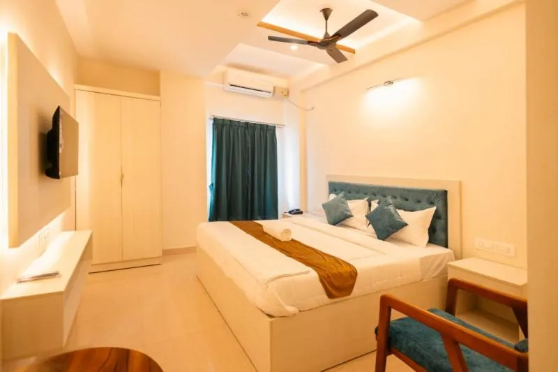 Bed in Uptown Suites