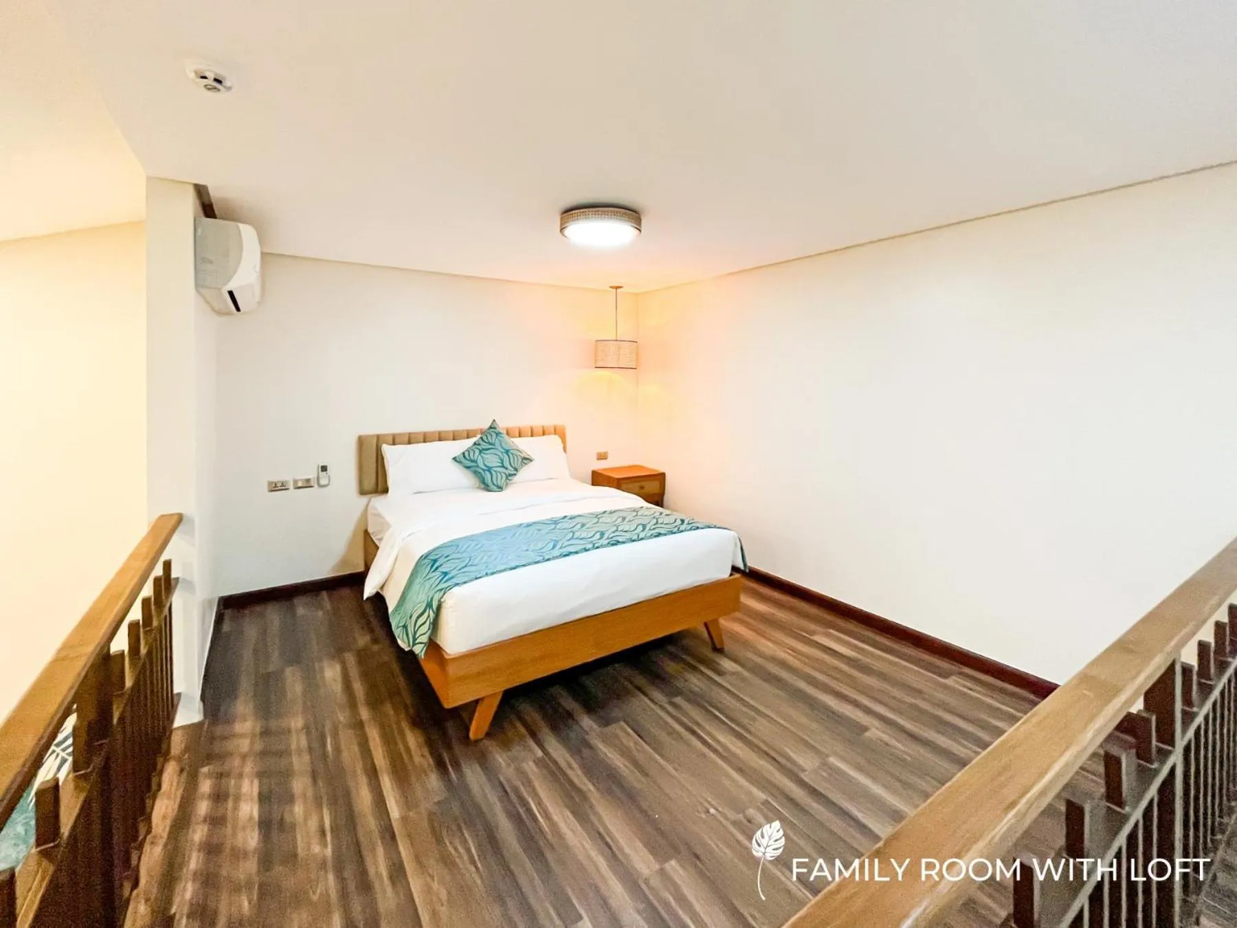 Bed in La Jolla Hotel and Beach Resort