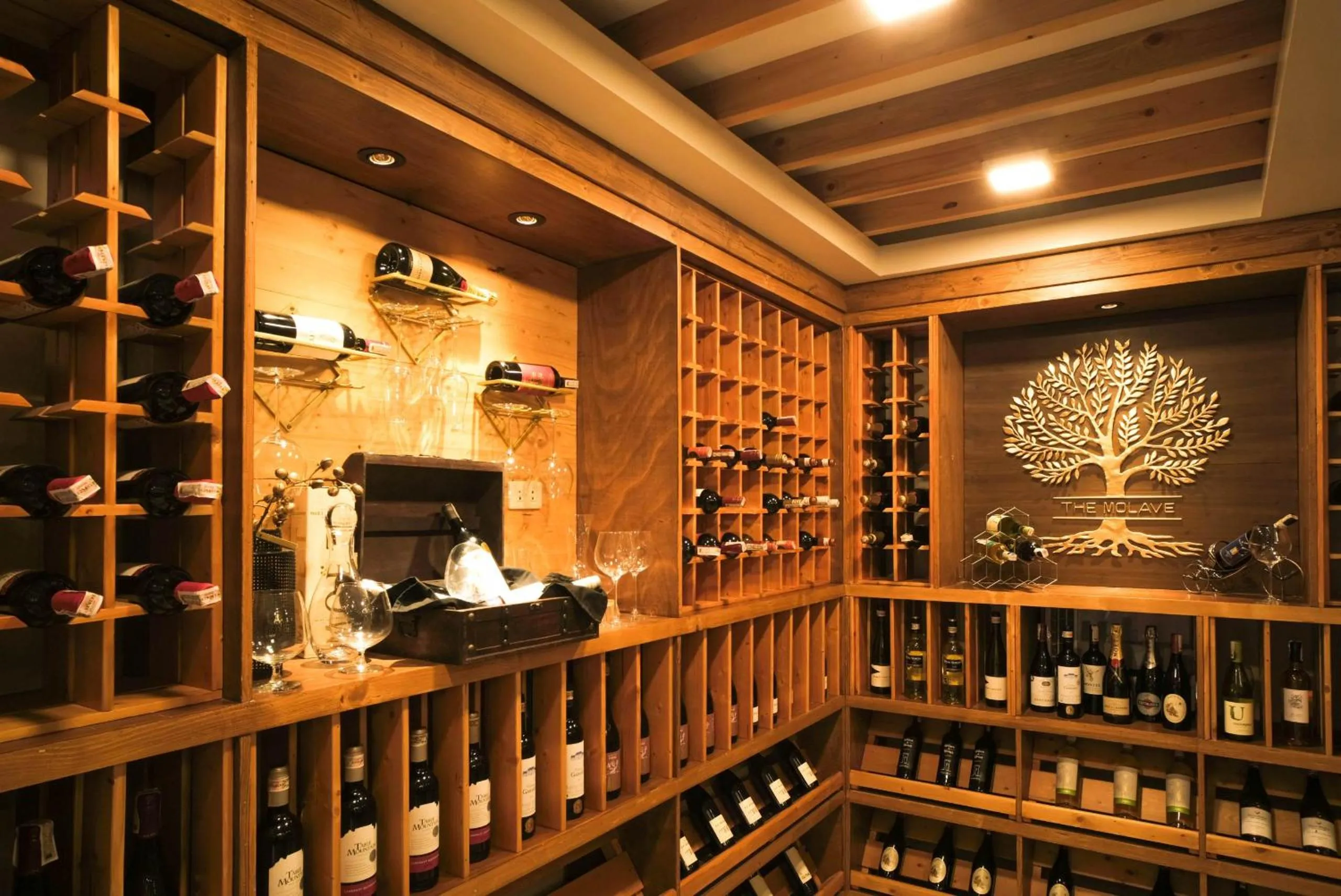 Property building in La Jolla Hotel and Beach Resort