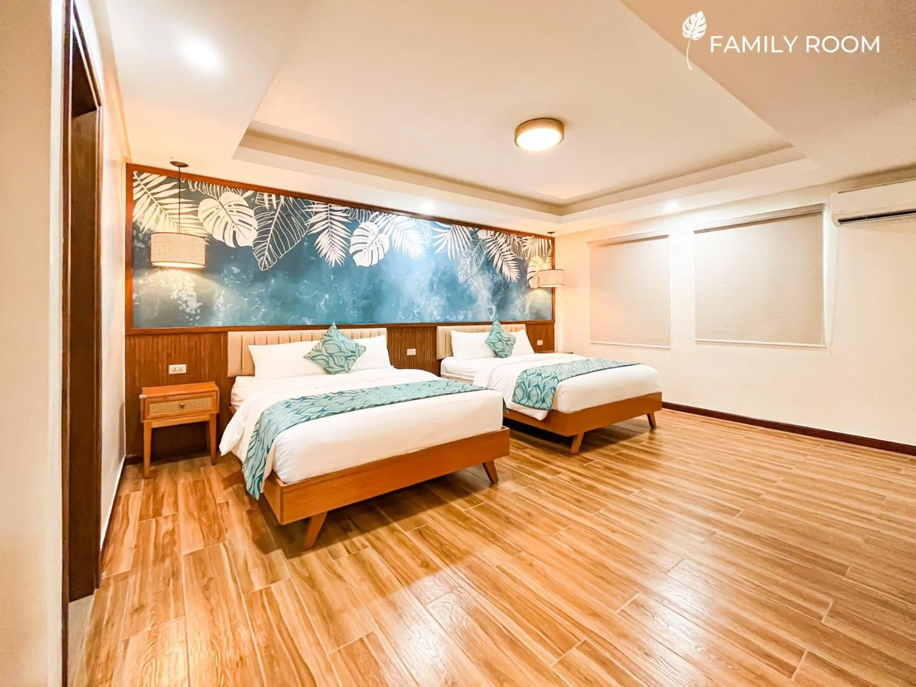 Bed in La Jolla Hotel and Beach Resort