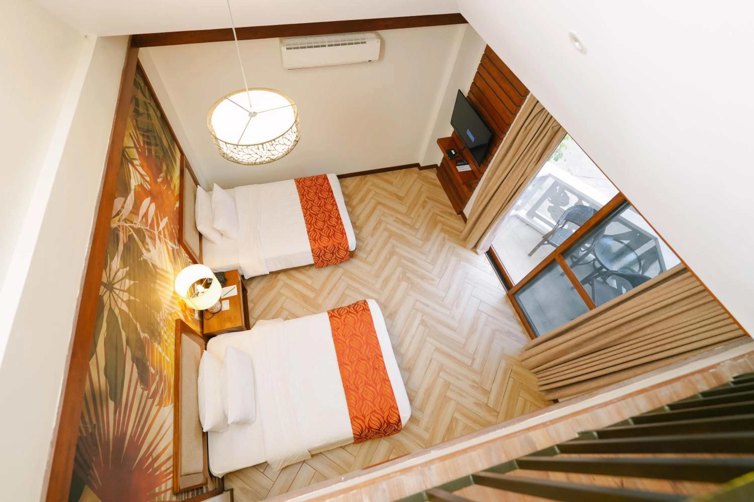 Bed in La Jolla Hotel and Beach Resort