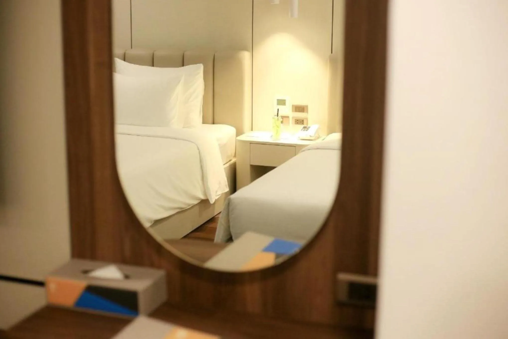 Photo of the whole room, Bed in Danitel Halong