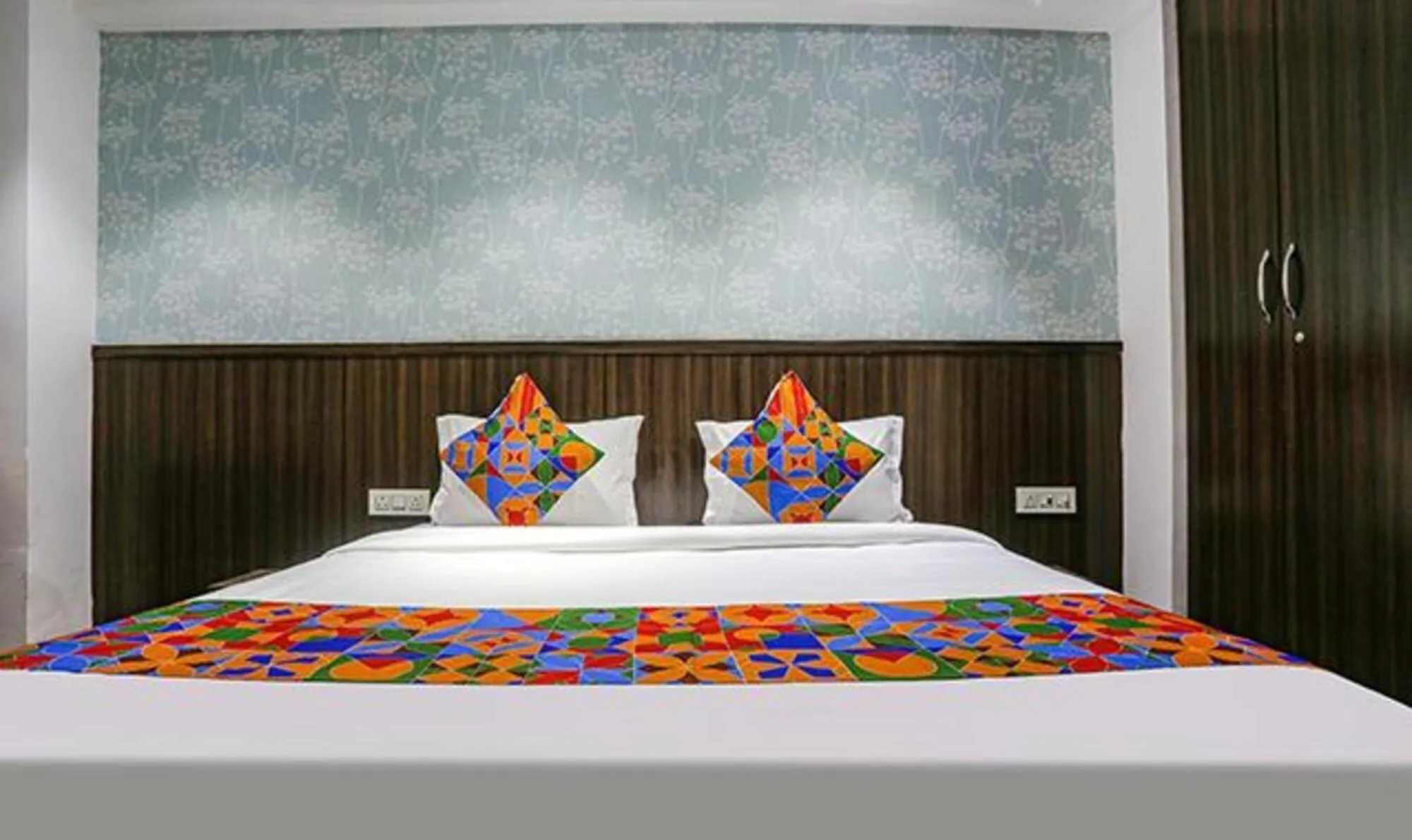 Bed in FabExpress RG Stay