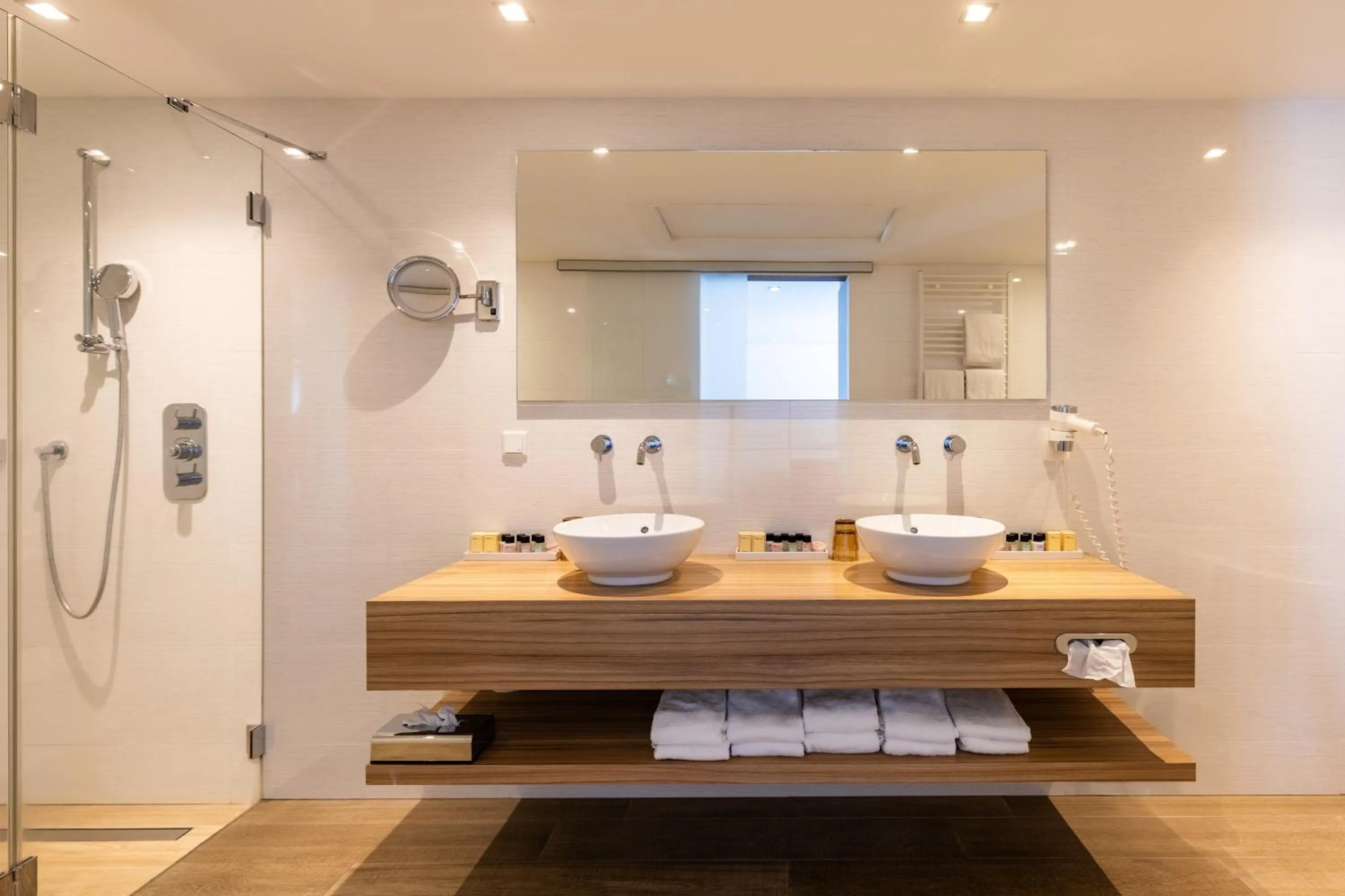 Bathroom in Van der Valk Hotel Assen