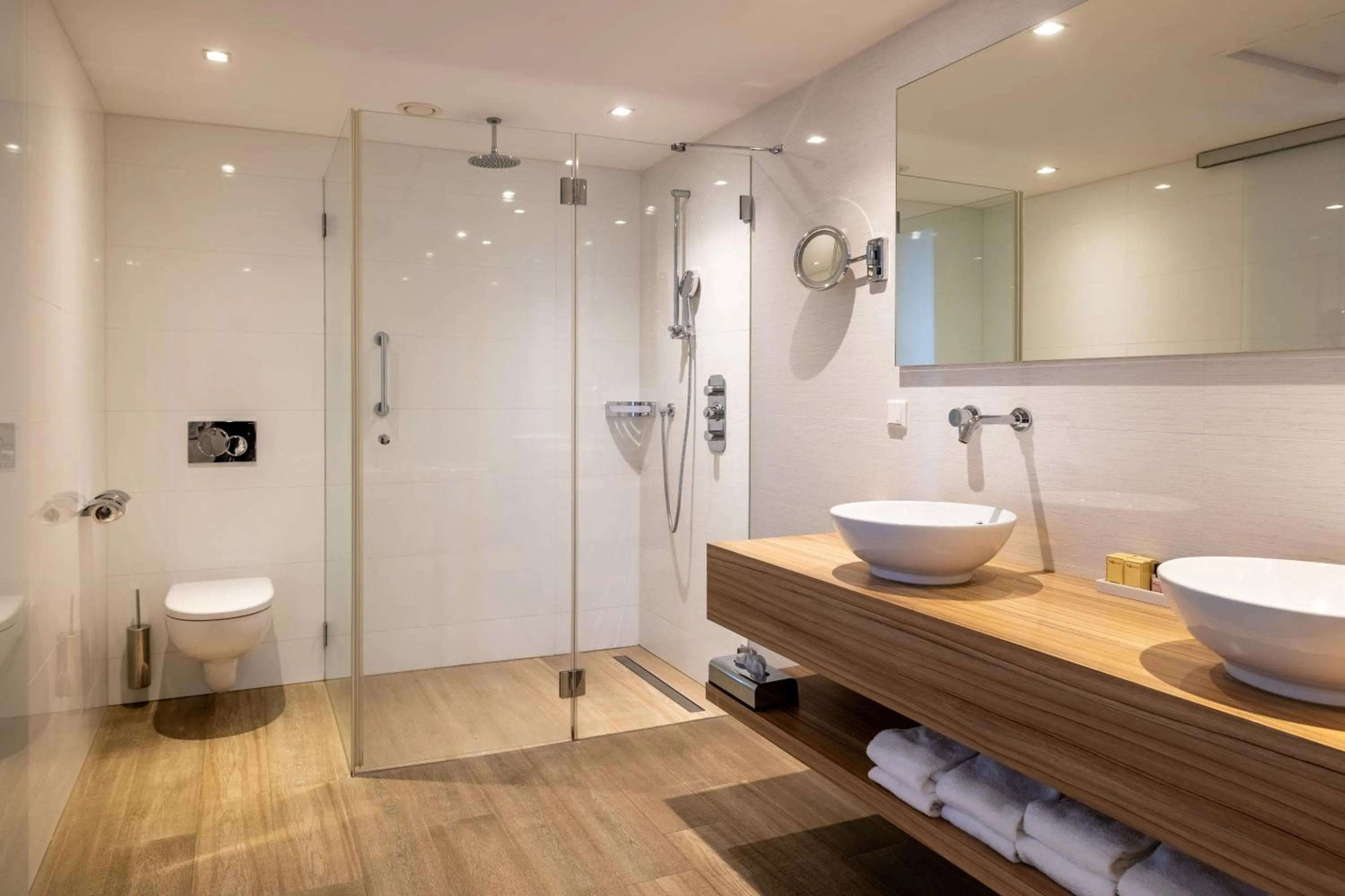 Bathroom in Van der Valk Hotel Assen