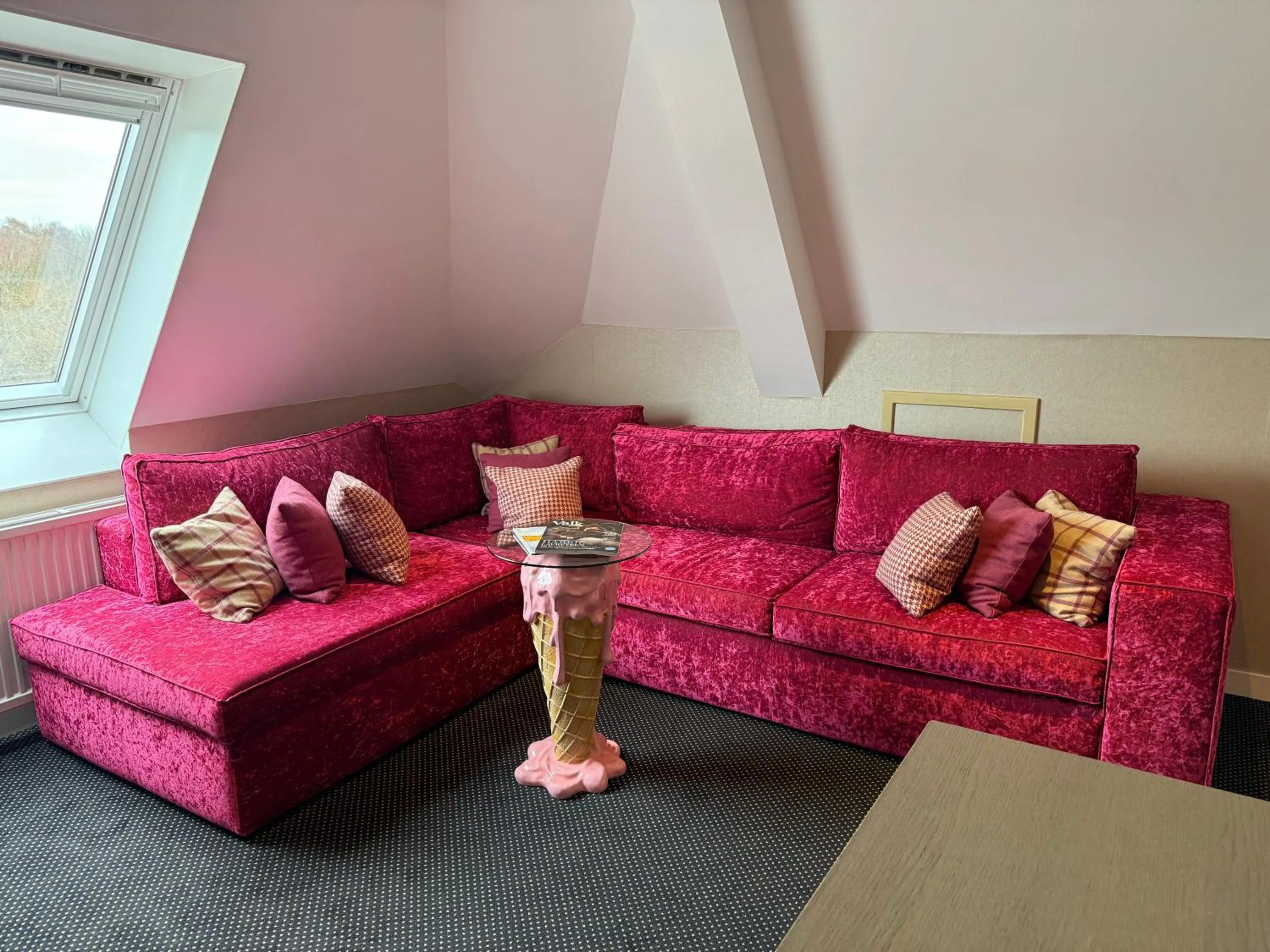 Seating area in Van der Valk Hotel Assen