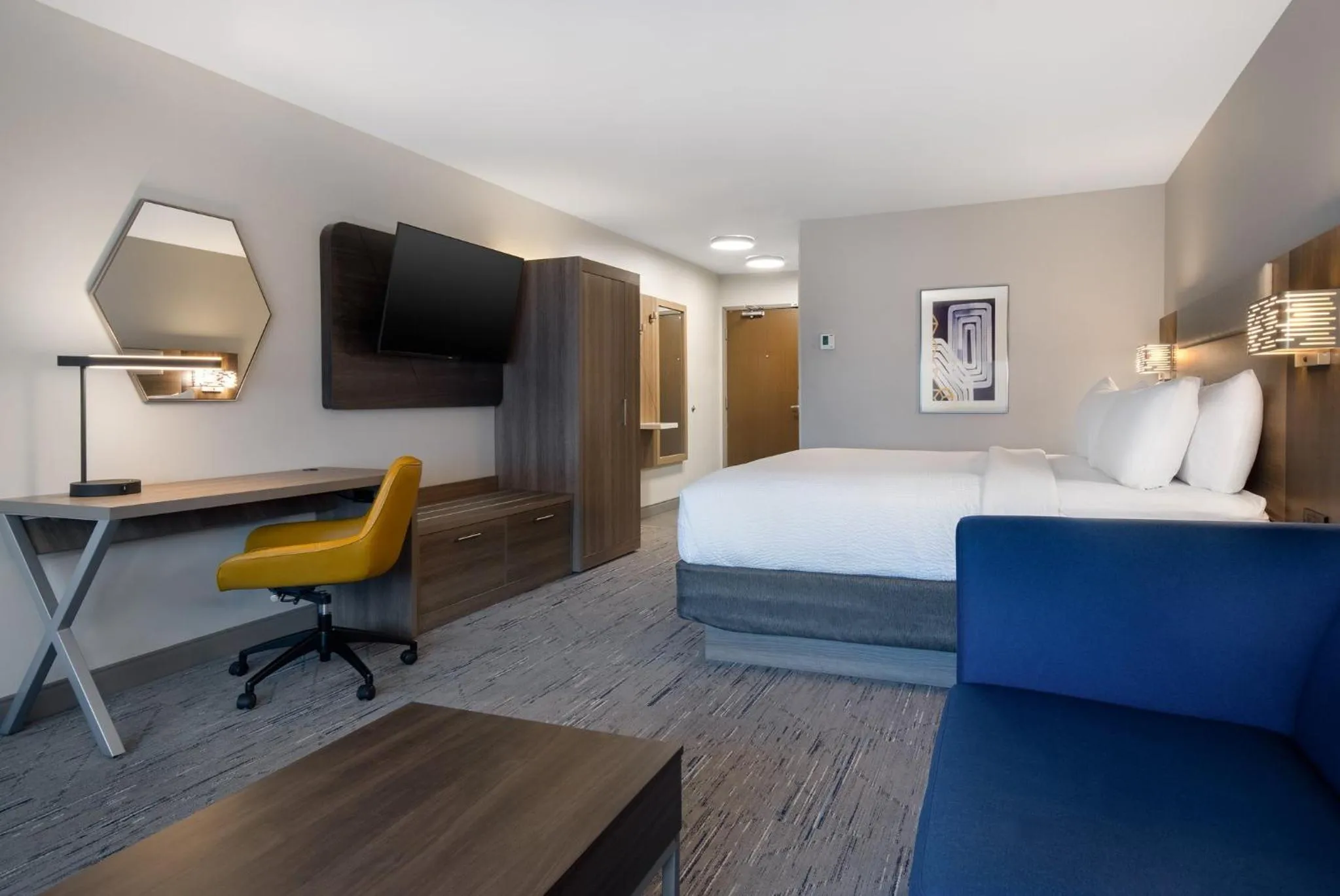 Photo of the whole room, Bed in Holiday Inn Express & Suites Oscoda by IHG