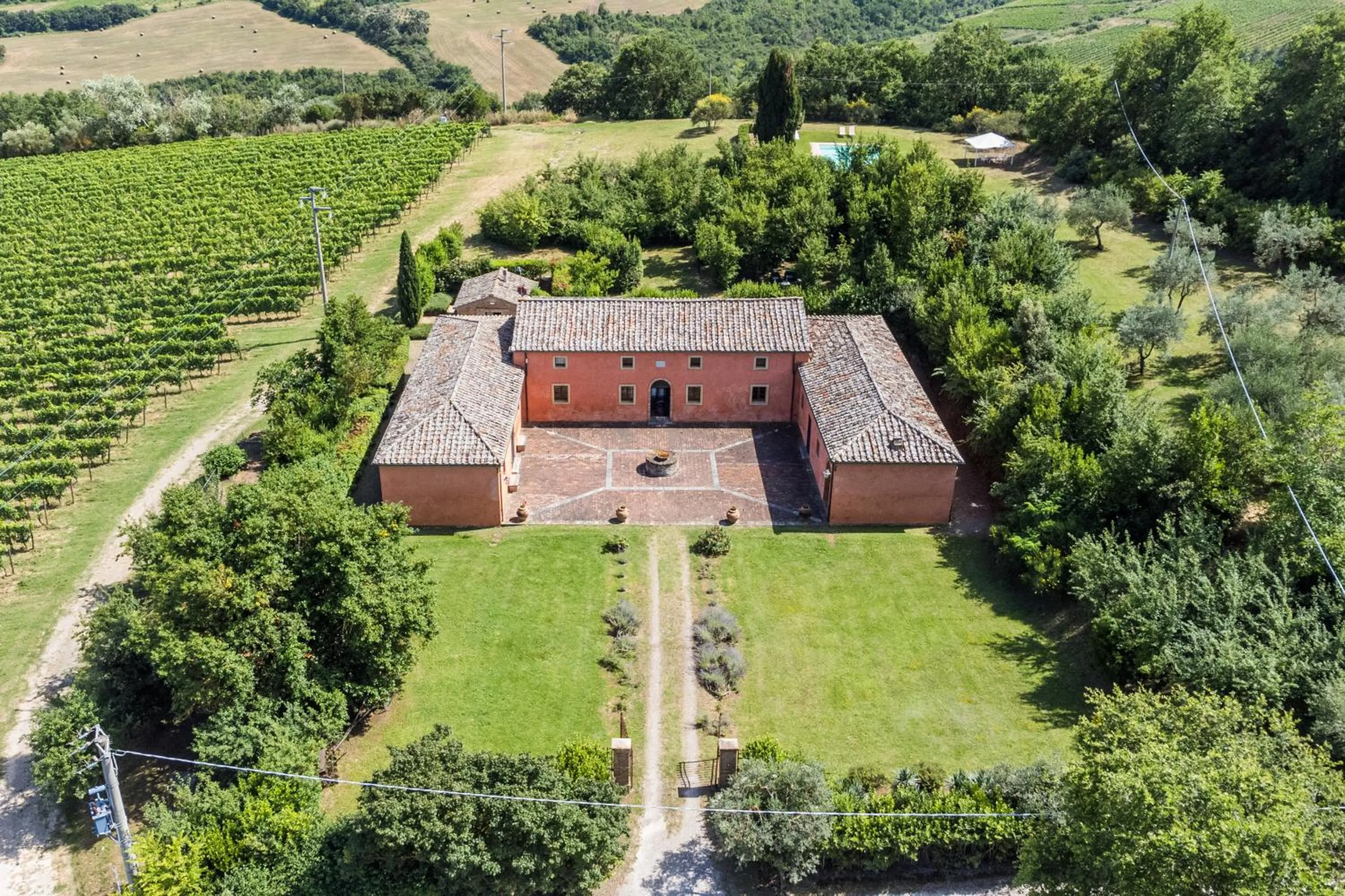 Bird's eye view in Villa Boschetto by Mmega