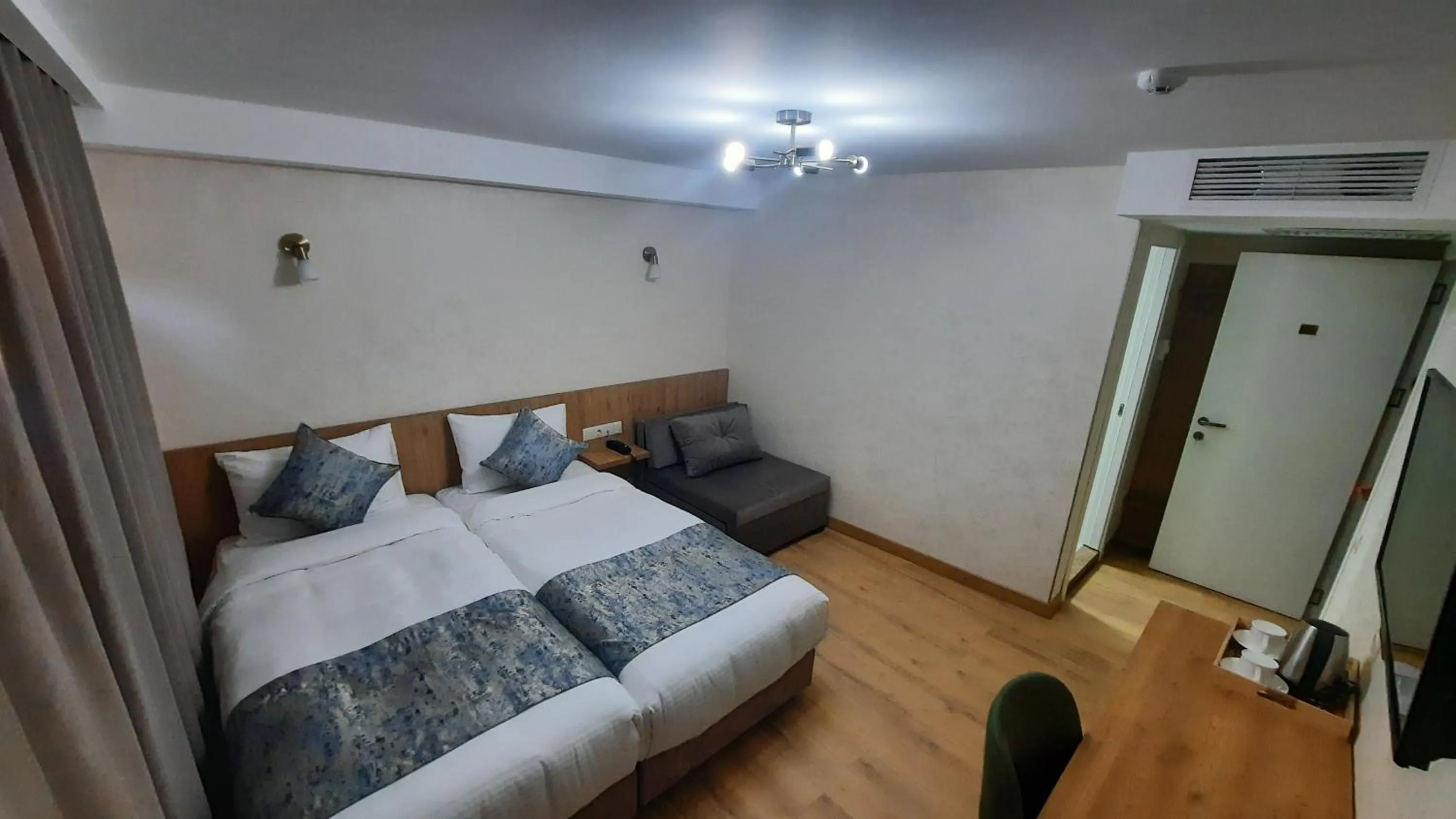 Bed in Hotel DownTown Avlabari