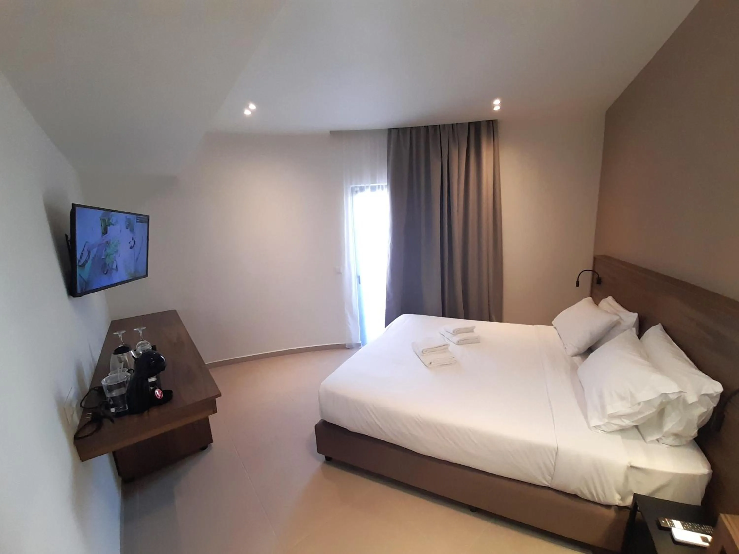 TV and multimedia, Bed in Elite Centre
