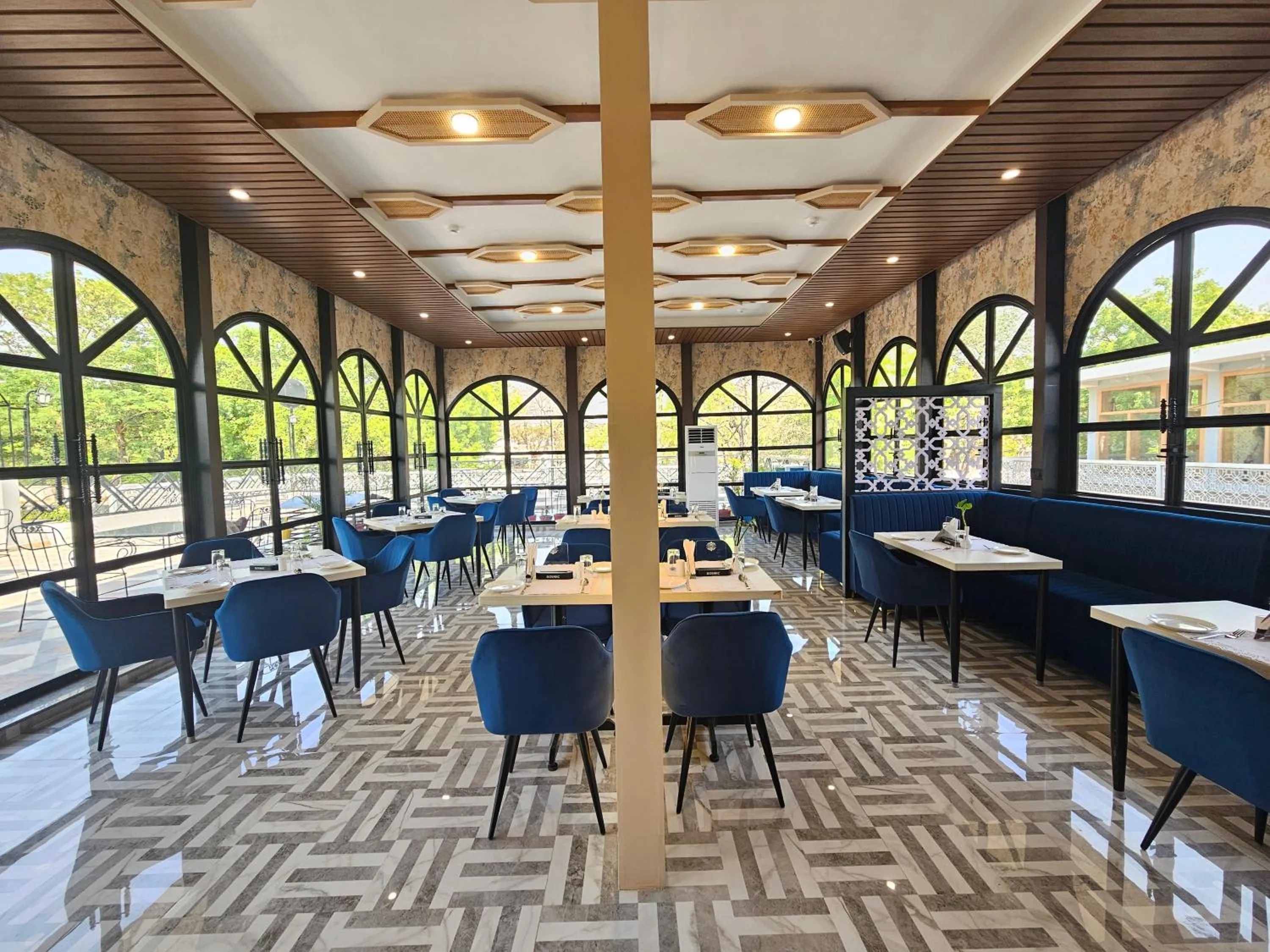 Restaurant/places to eat in Hotel The Bundela - Khajuraho, Madhya Pradesh