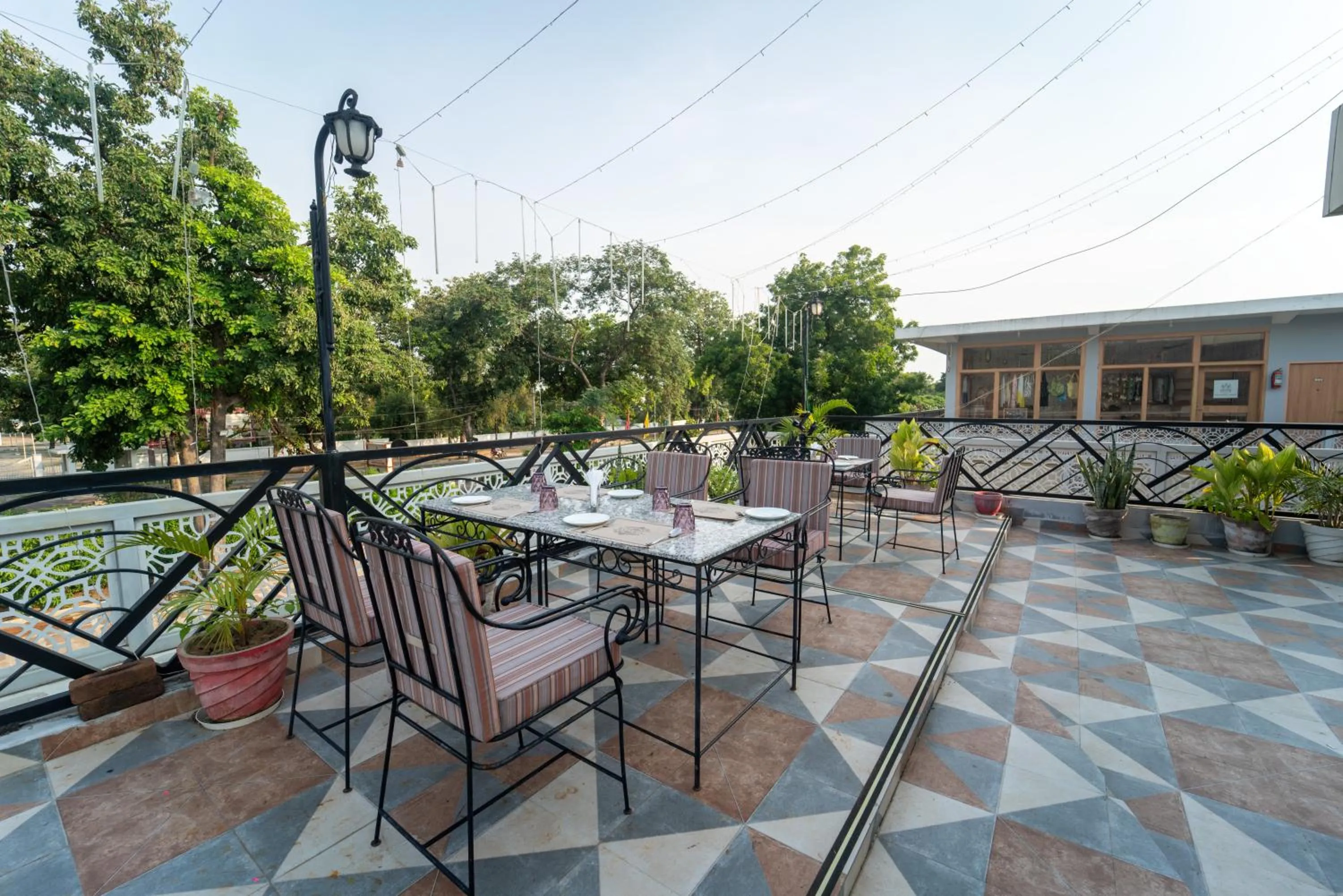 Restaurant/places to eat in Hotel The Bundela - Khajuraho, Madhya Pradesh