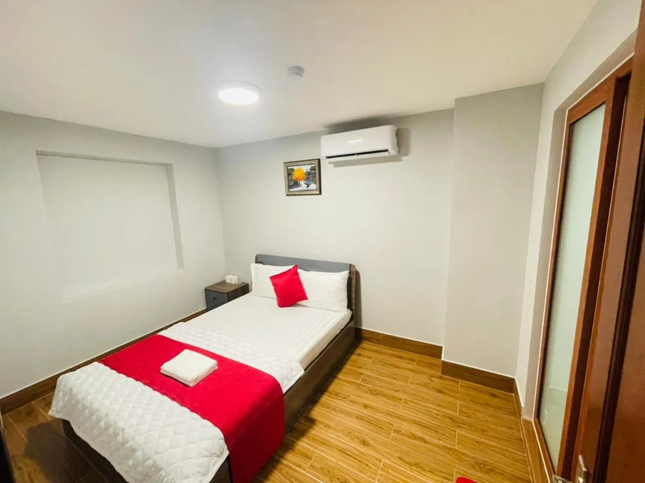 Bed in Phú Gia Hotel