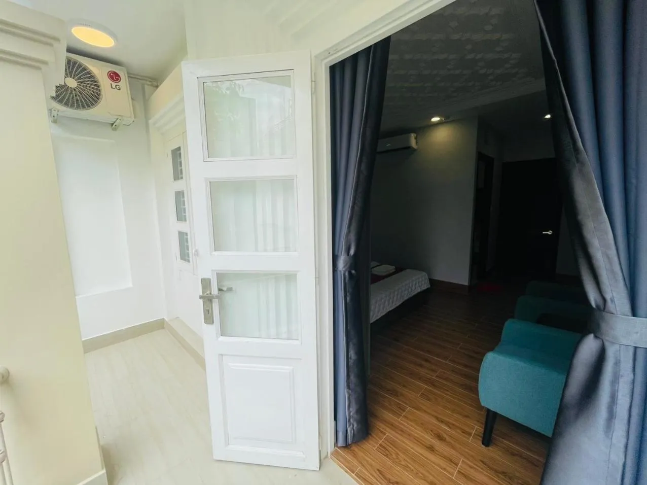 Bed in Phú Gia Hotel