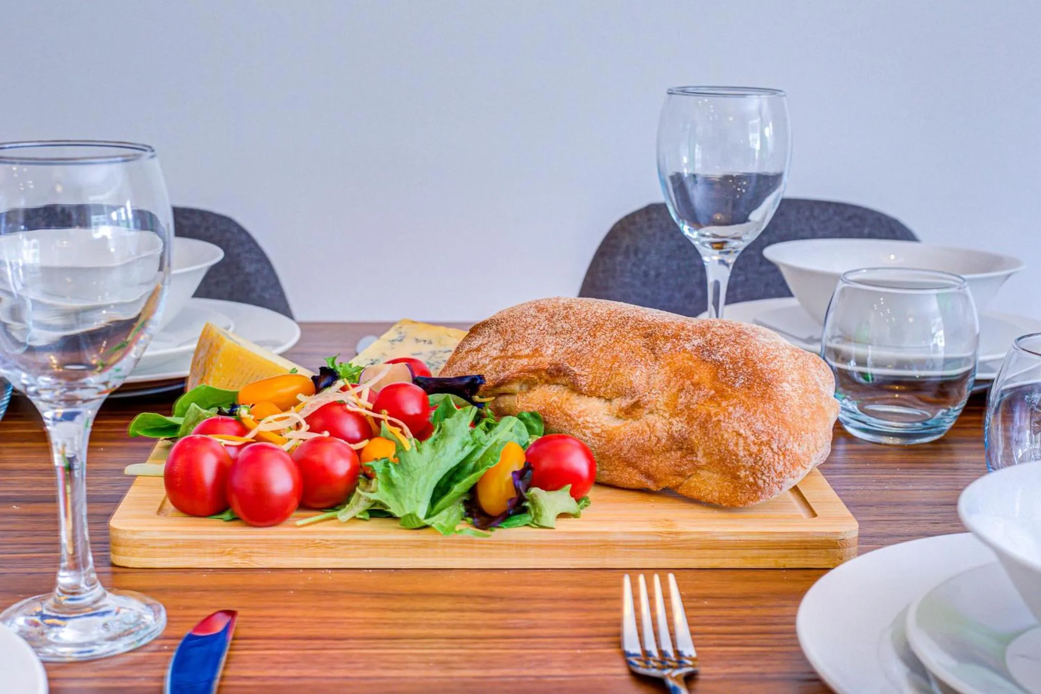 Dining area in Hybrid Resi - London, New Malden near Richmond - Wimbledon