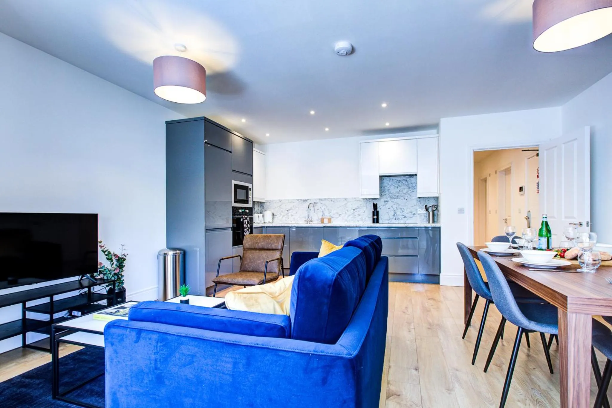 TV and multimedia in Hybrid Resi - London, New Malden near Richmond - Wimbledon