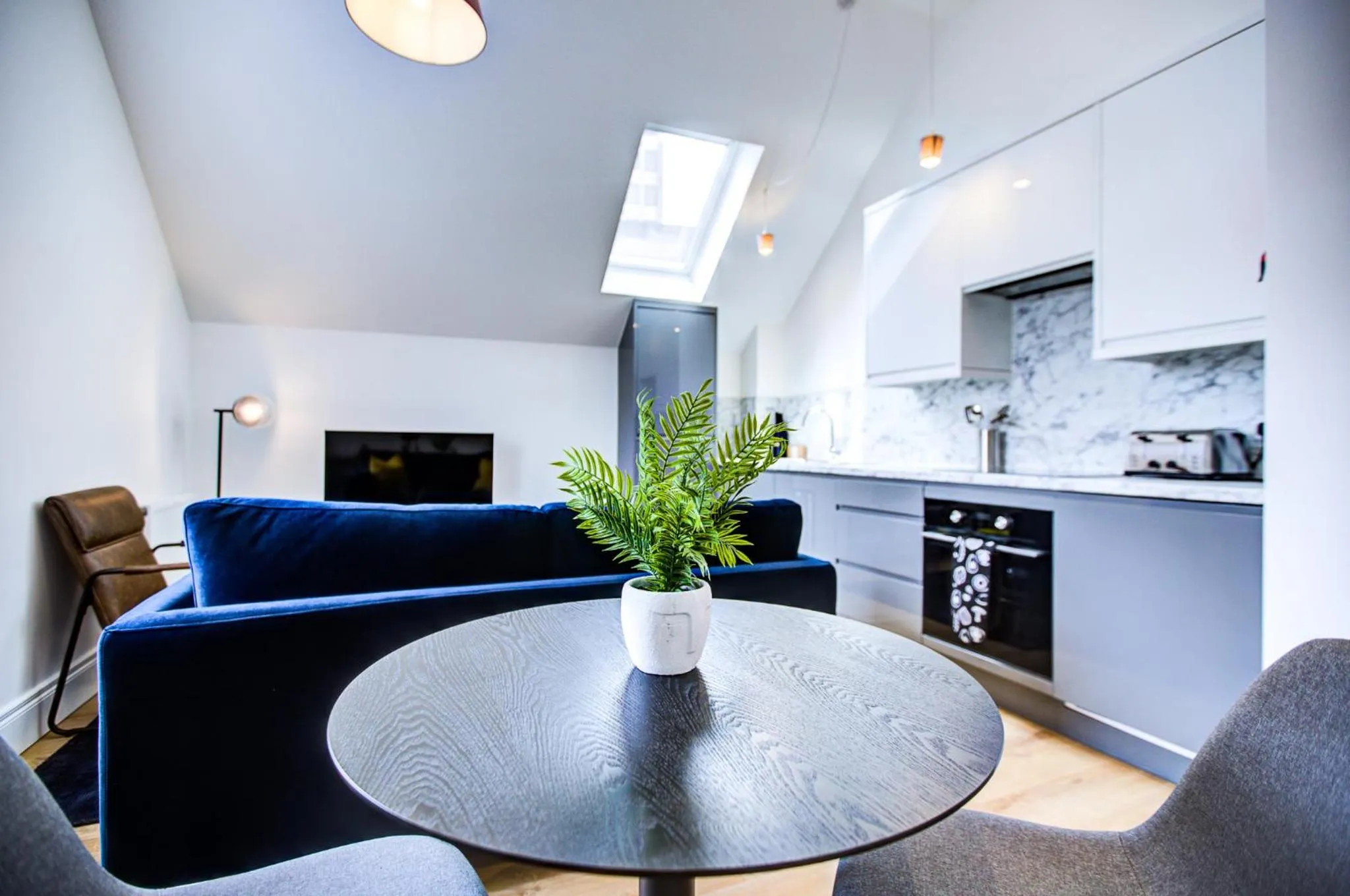 Living room in Hybrid Resi - London, New Malden near Richmond - Wimbledon