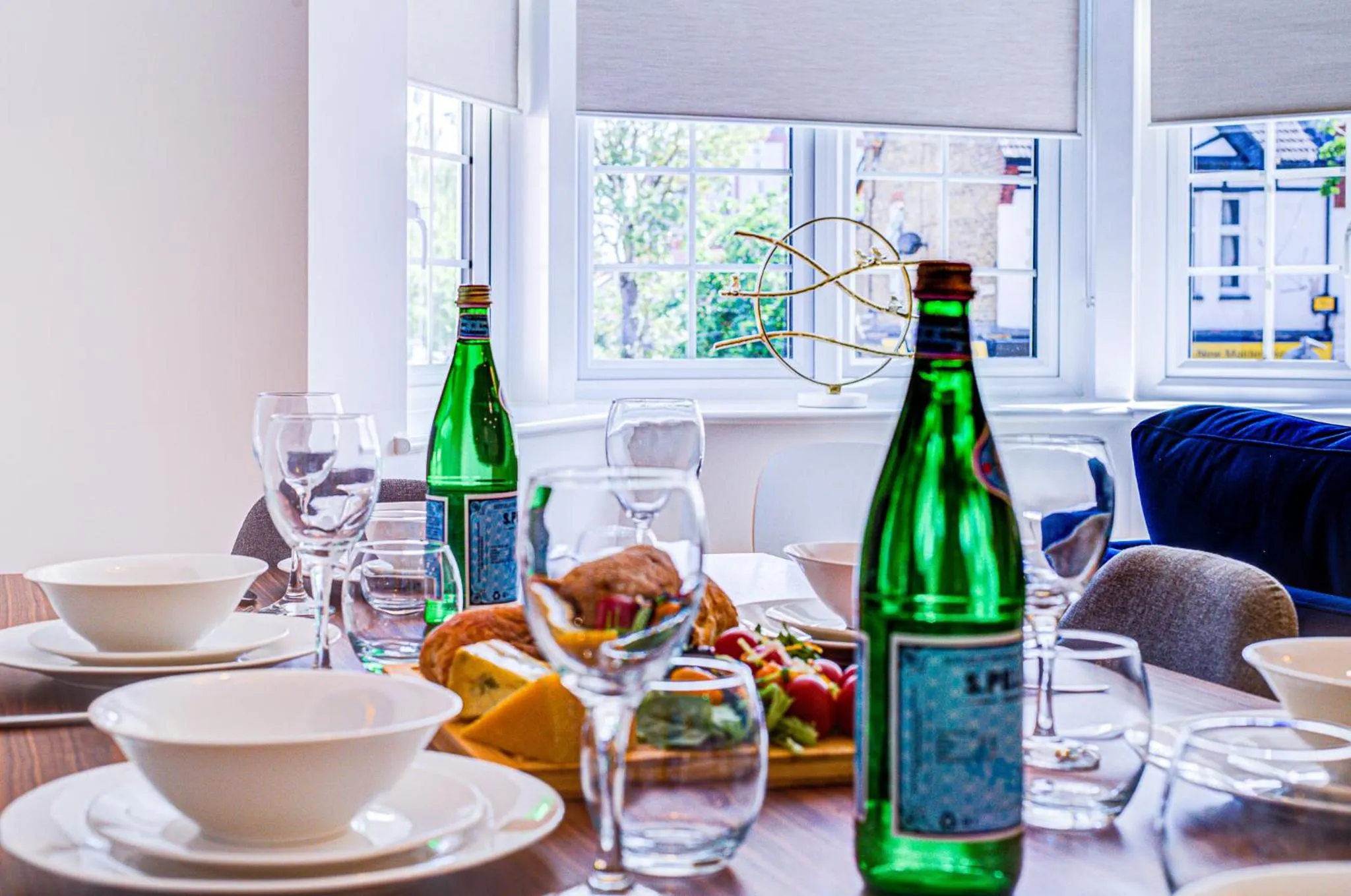 Dining area in Hybrid Resi - London, New Malden near Richmond - Wimbledon