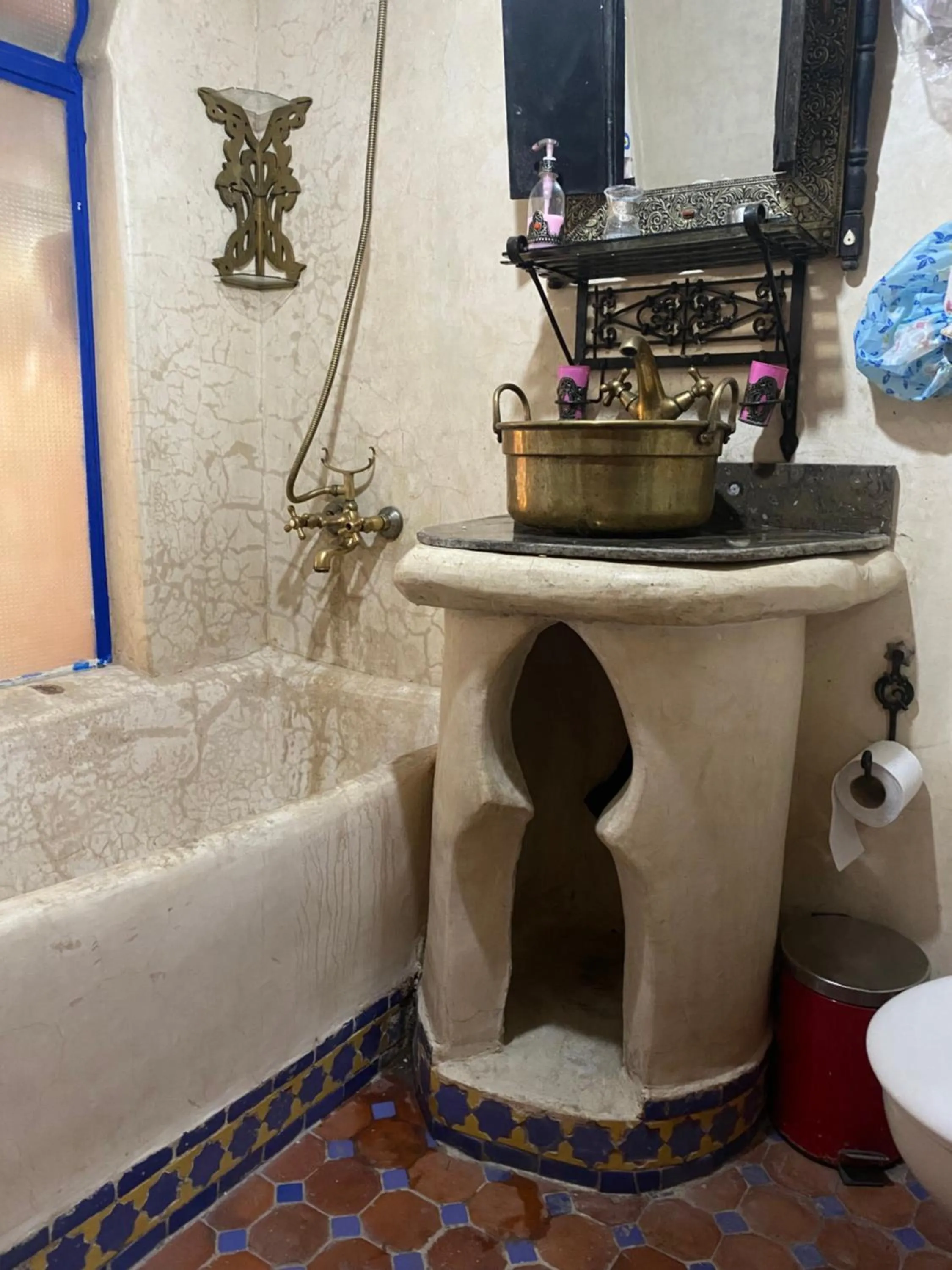 Bathroom in Riad Azurite