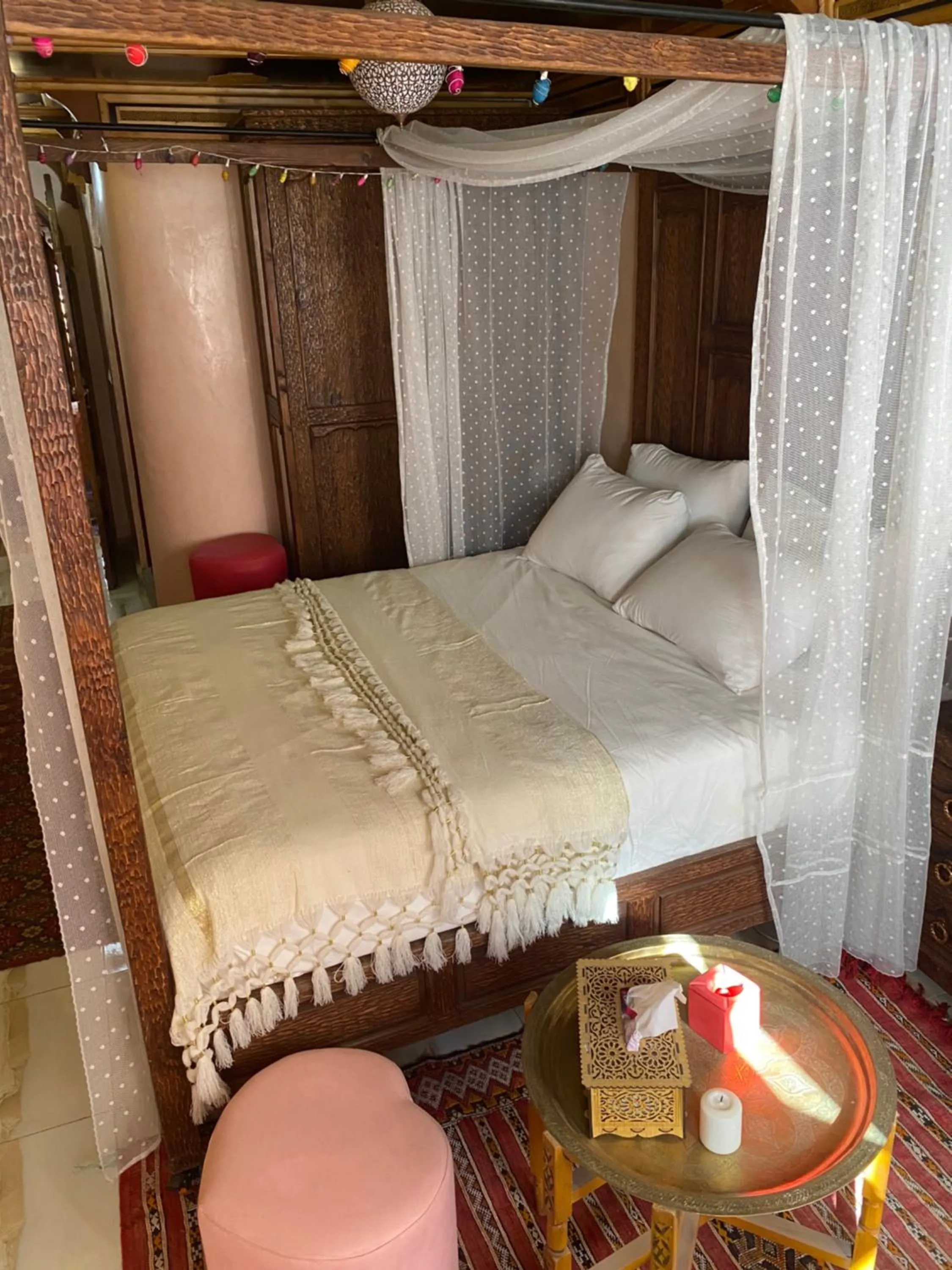 Bed in Riad Azurite