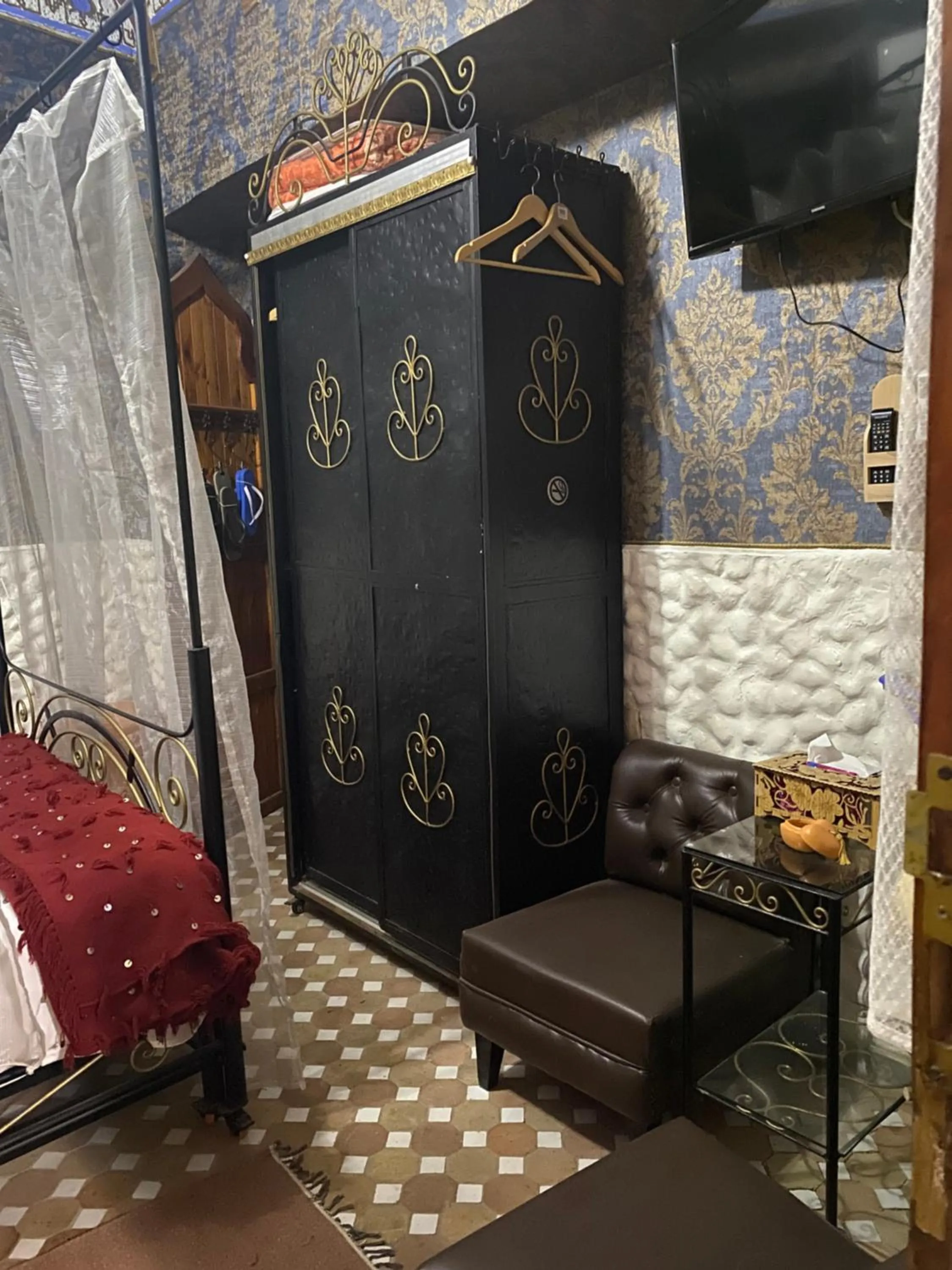 TV and multimedia in Riad Azurite