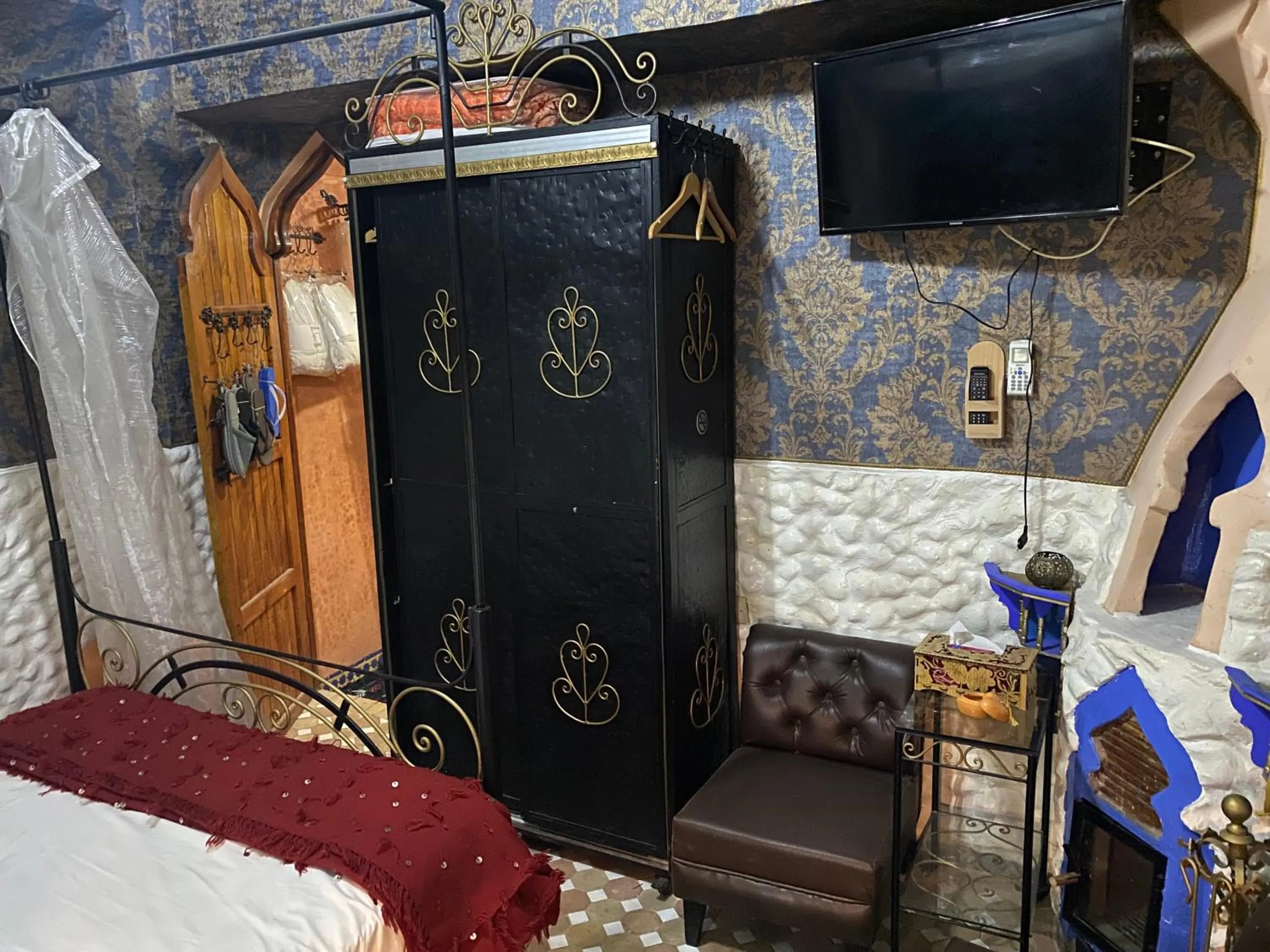 Bed in Riad Azurite