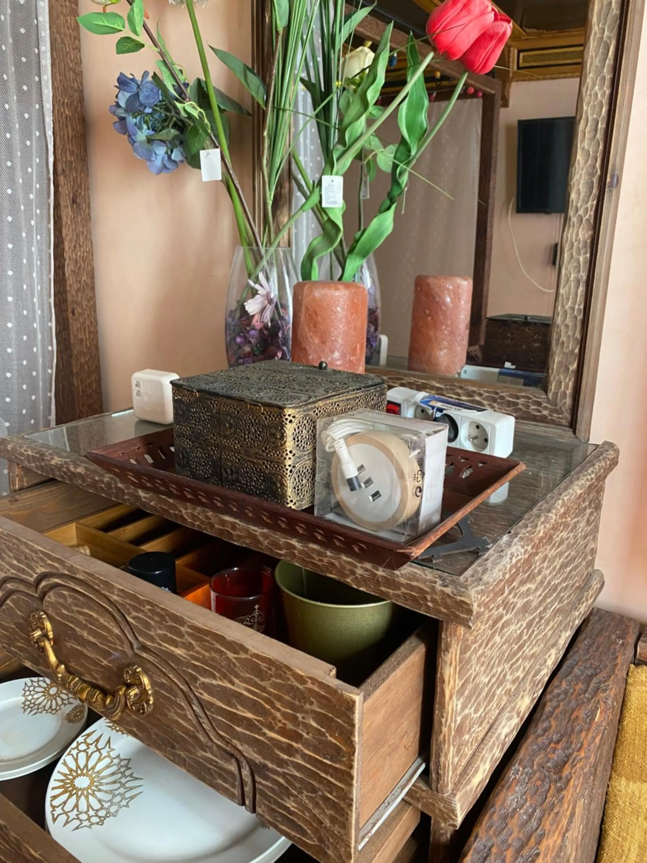 Coffee/tea facilities in Riad Azurite