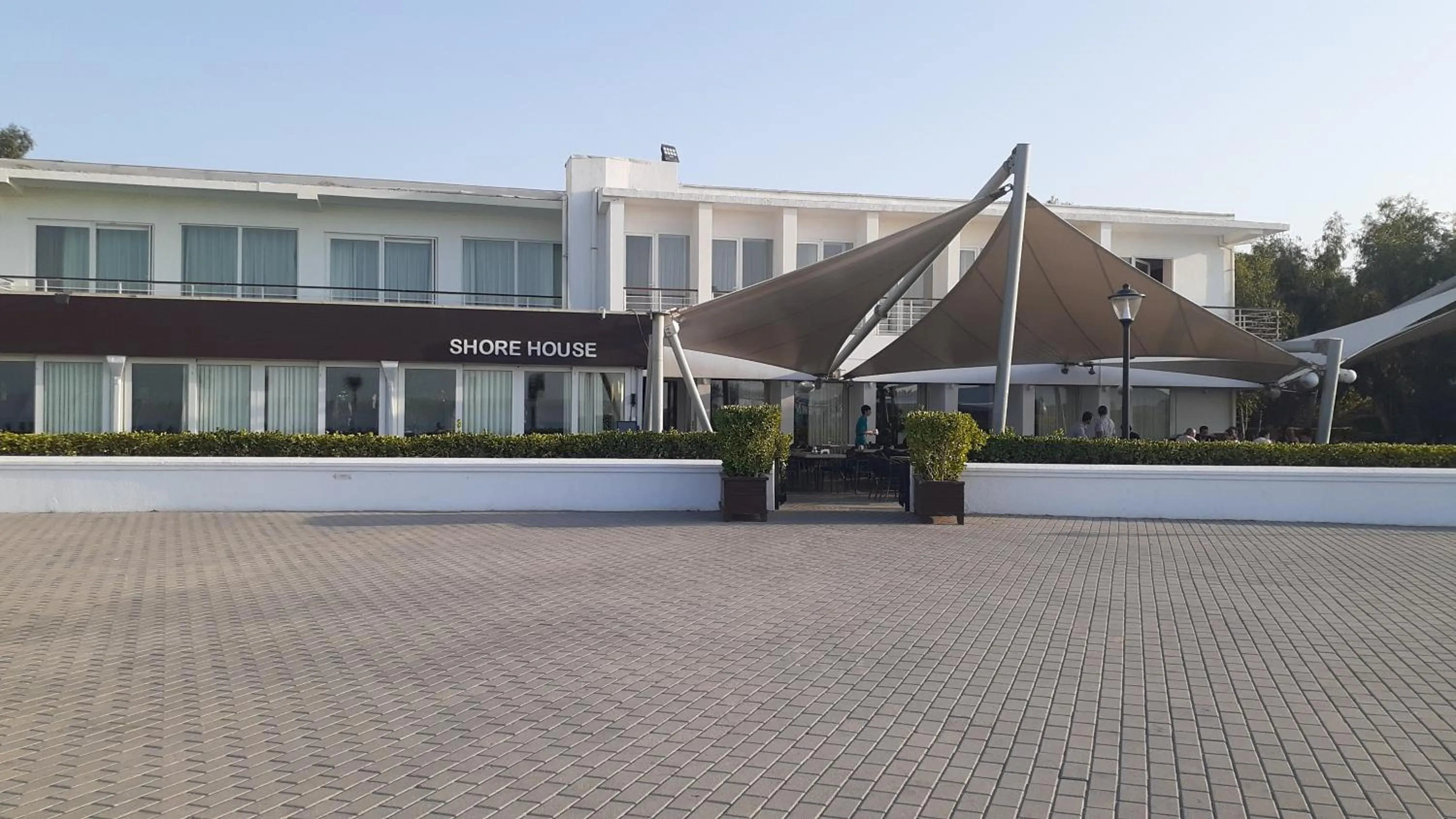 Restaurant/places to eat in Sea Breeze