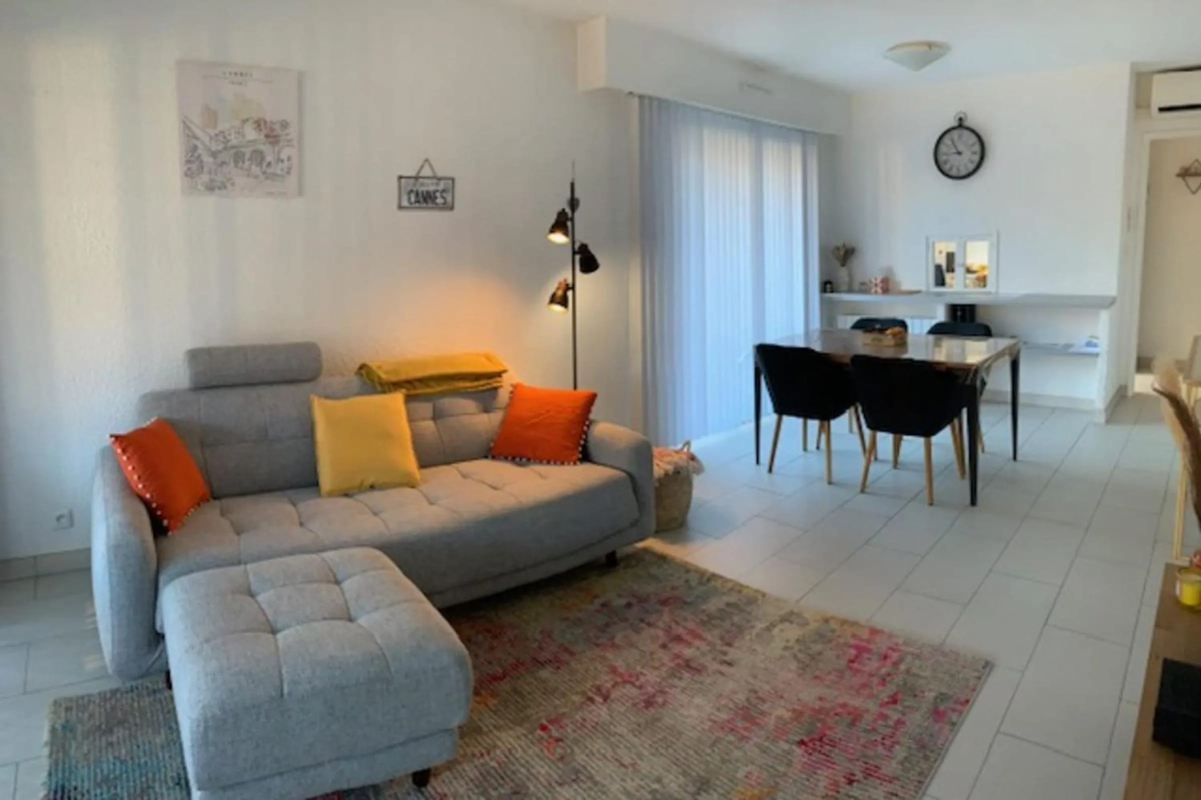 Lovely cosy nest close to the centre of Cannes