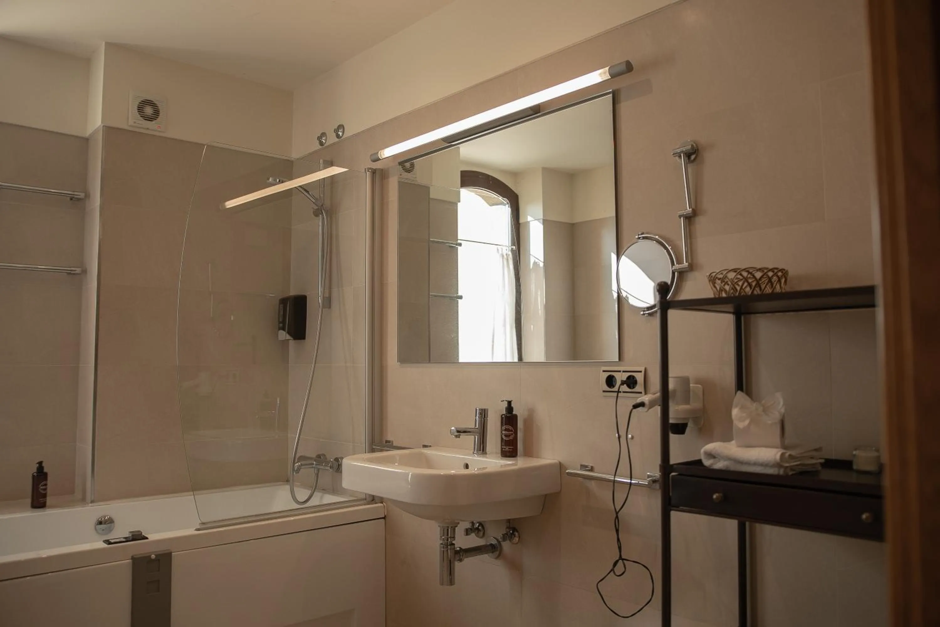 OLATZEA LANDA HOTELA