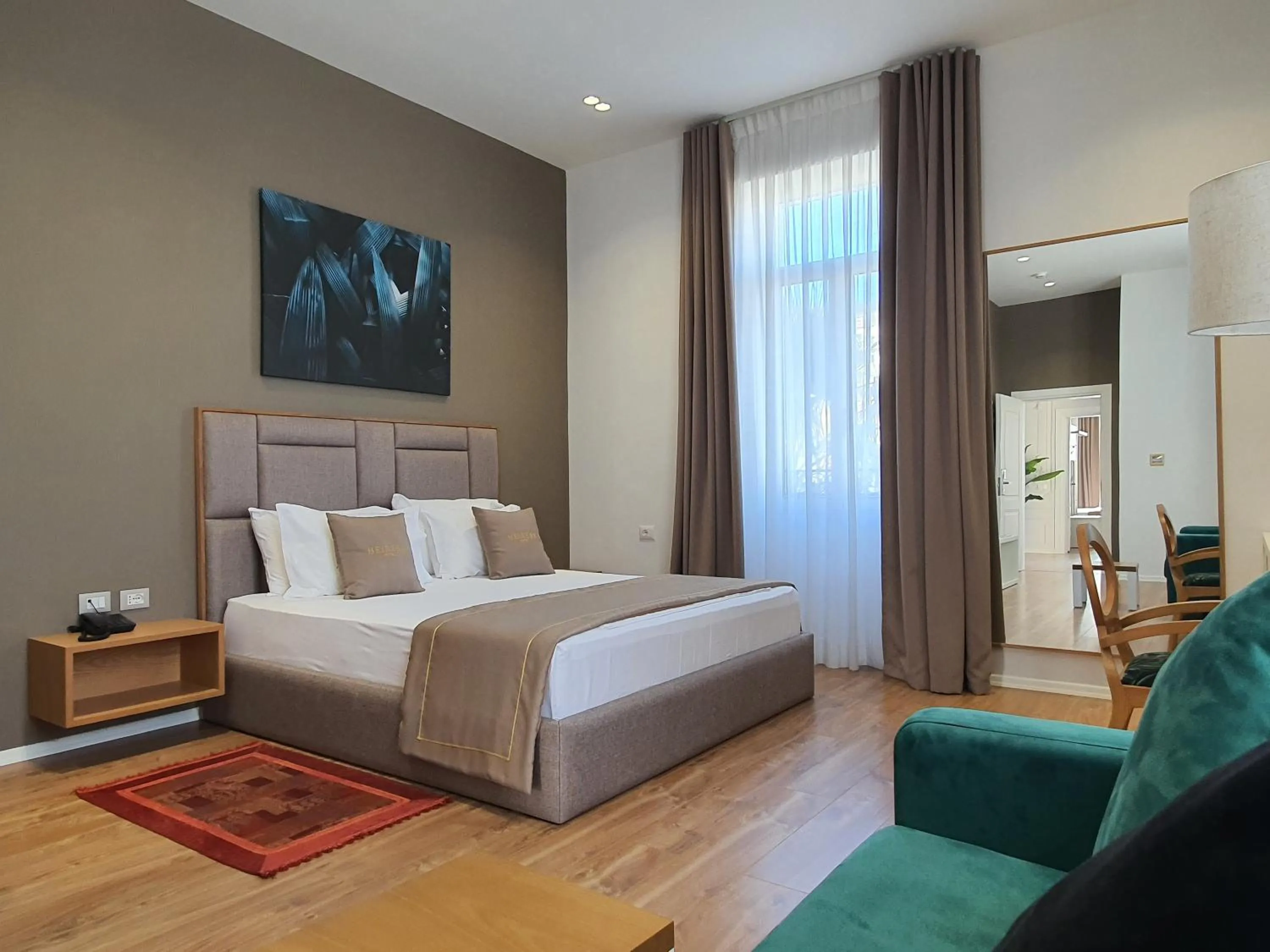 Bedroom, Bed in HEIRESS Hotel