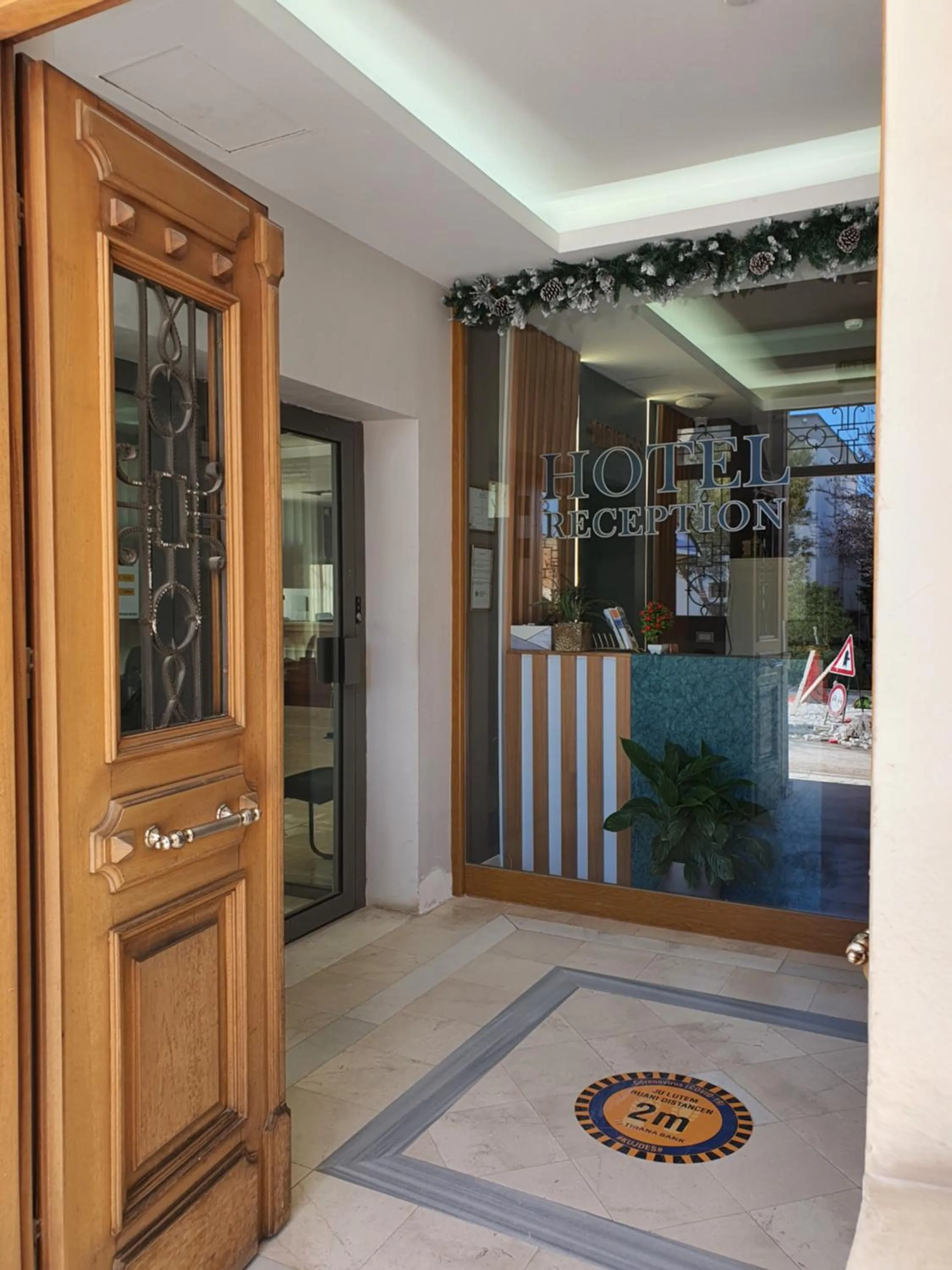 Facade/entrance in HEIRESS Hotel