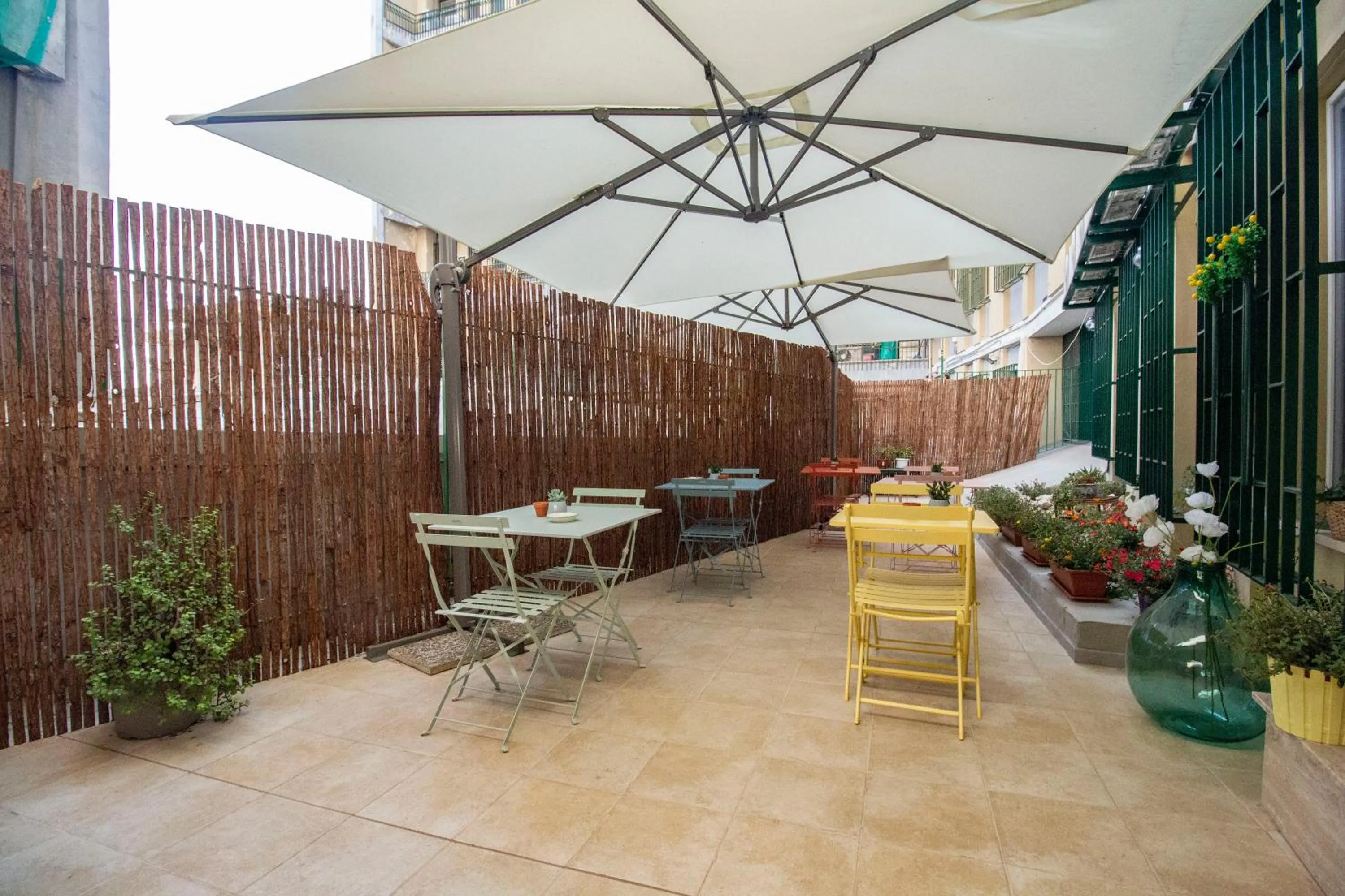 Patio in Epimonì B&B